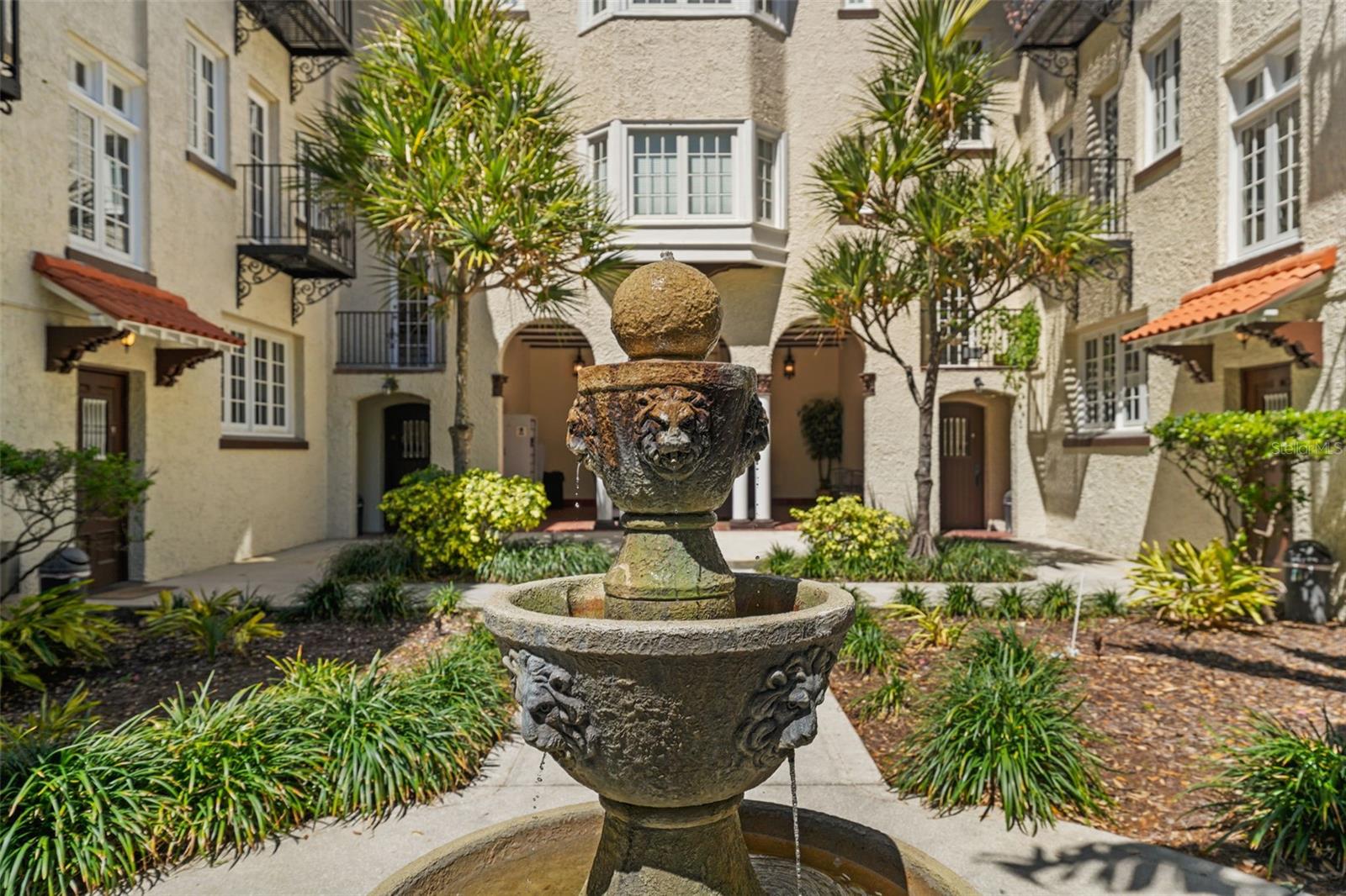 2117 W DEKLE AVE #H1