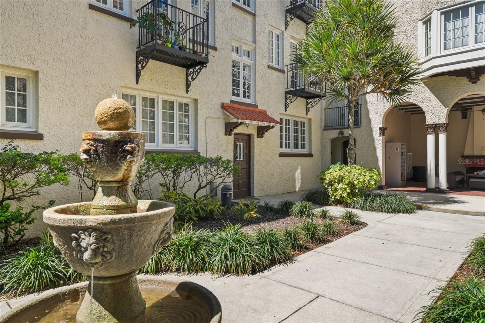 2117 W DEKLE AVE #H1