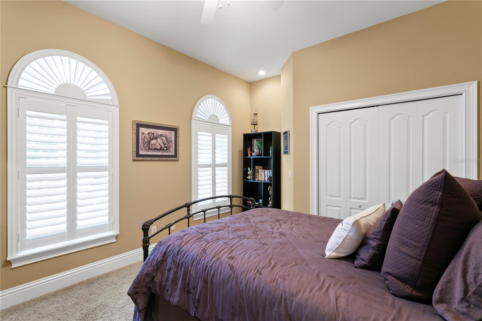 3118 W BAY VILLA AVE