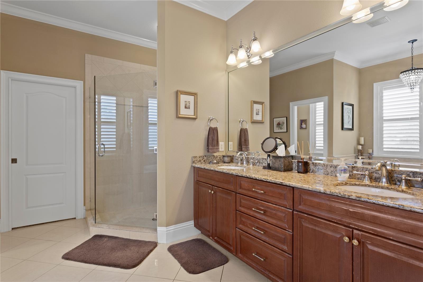 3118 W BAY VILLA AVE