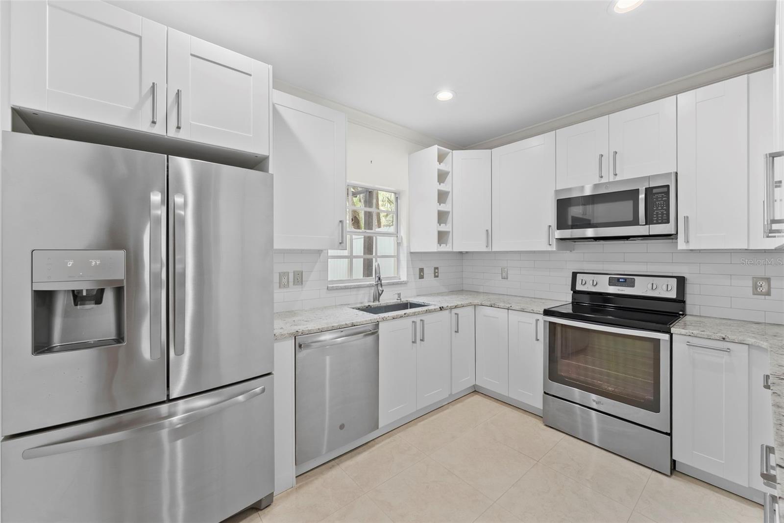 2515 W KANSAS AVE #E