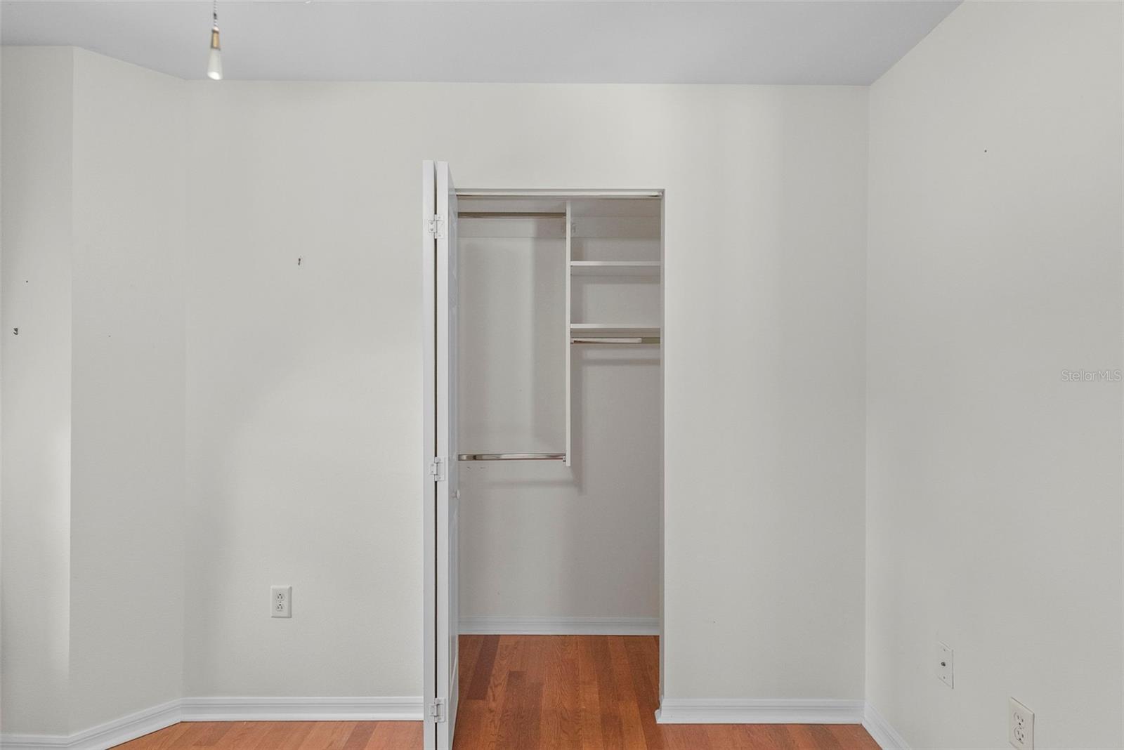 2515 W KANSAS AVE #E