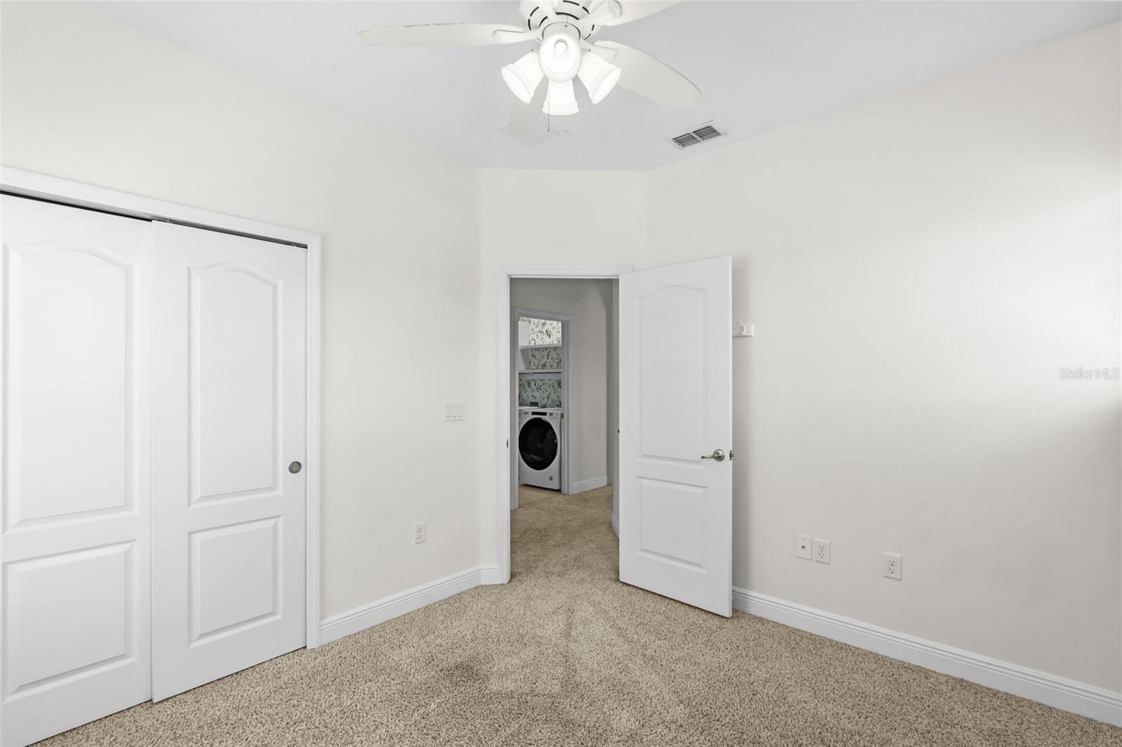 7611 S DESOTO ST