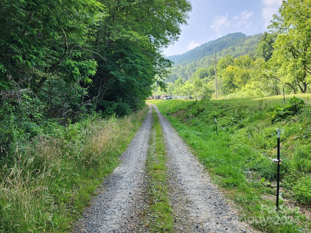 000 Hickory Nut Ridge Road Unit: 10