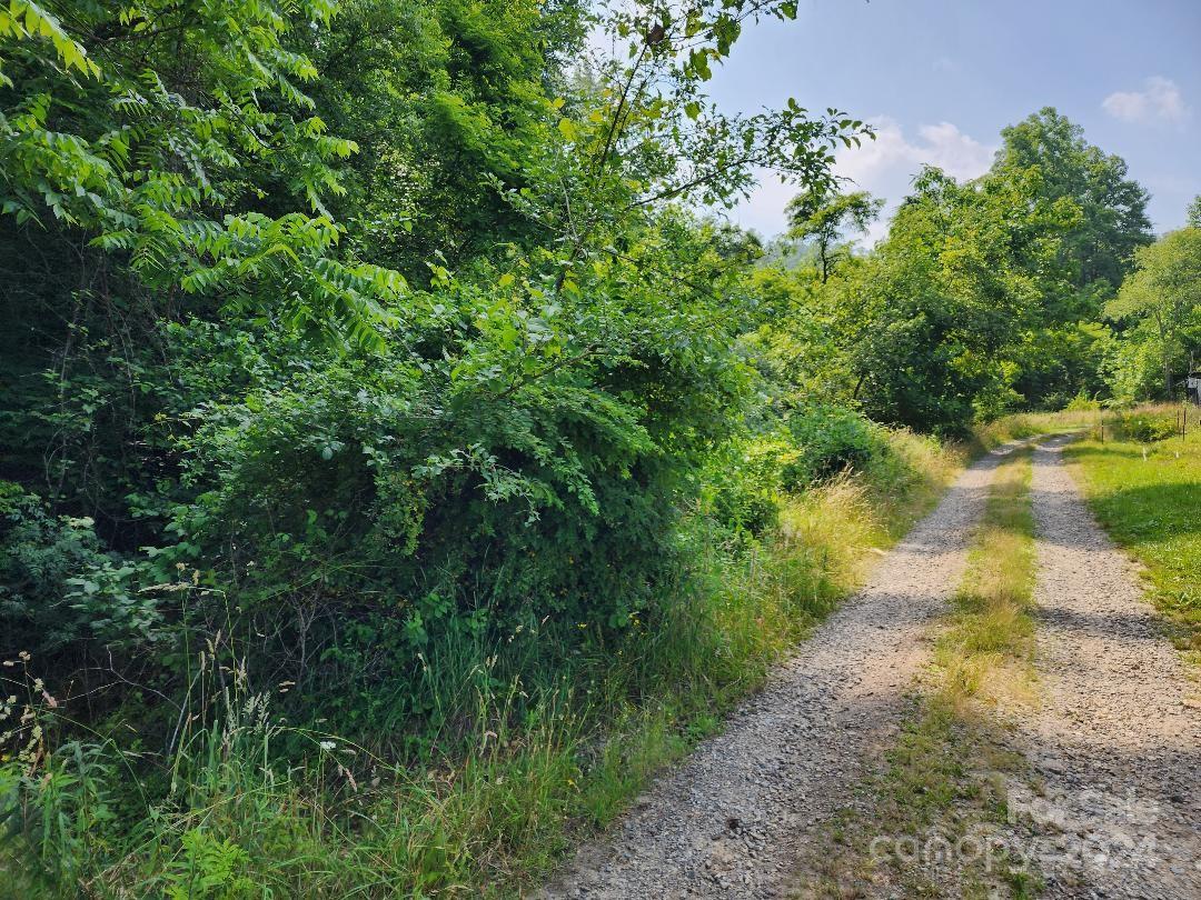 000 Hickory Nut Ridge Road Unit: 10