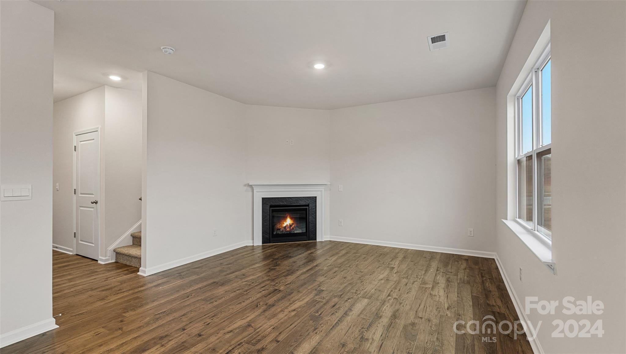 560 Country Oak Drive
