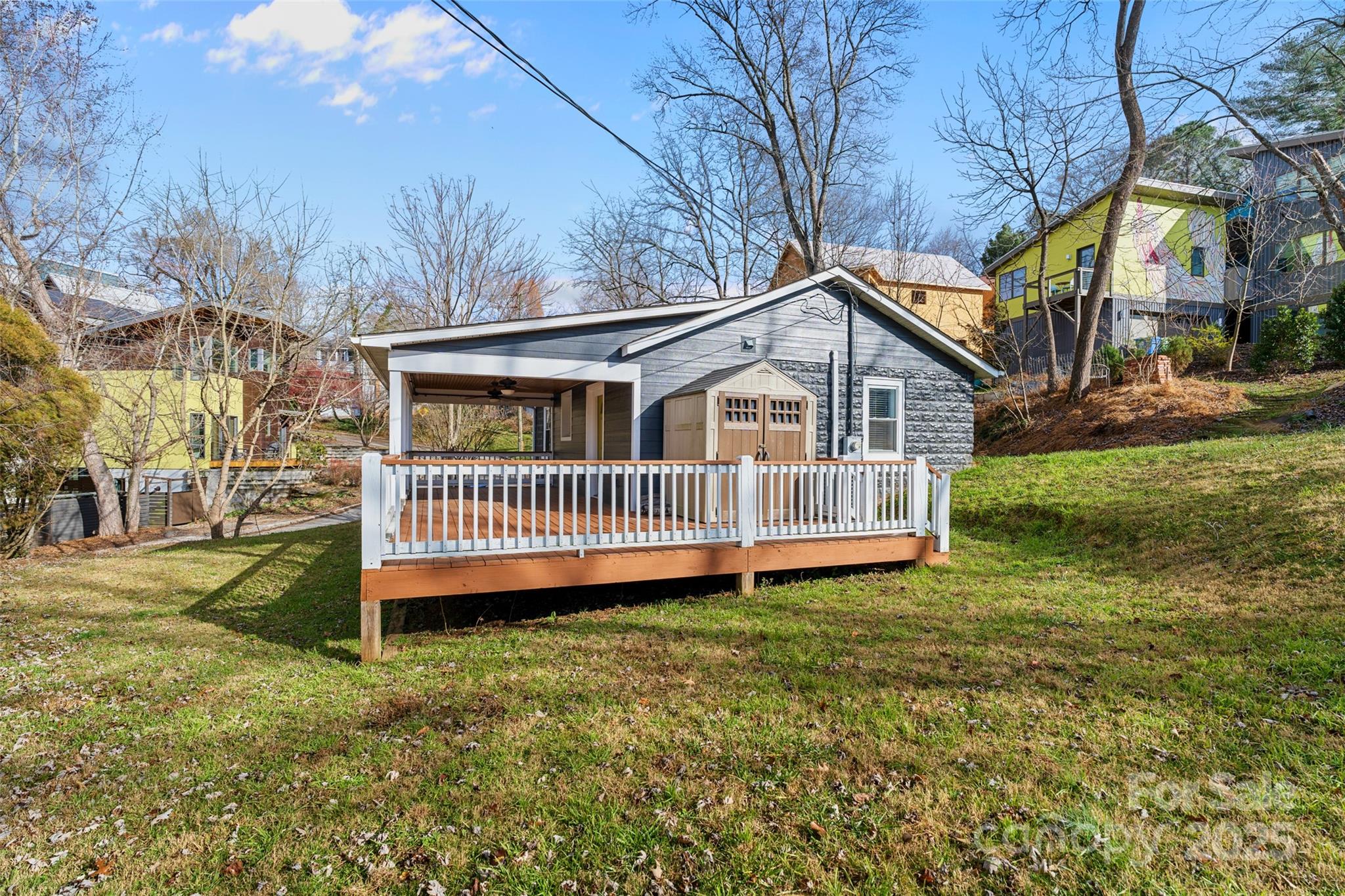 416 W Haywood Street