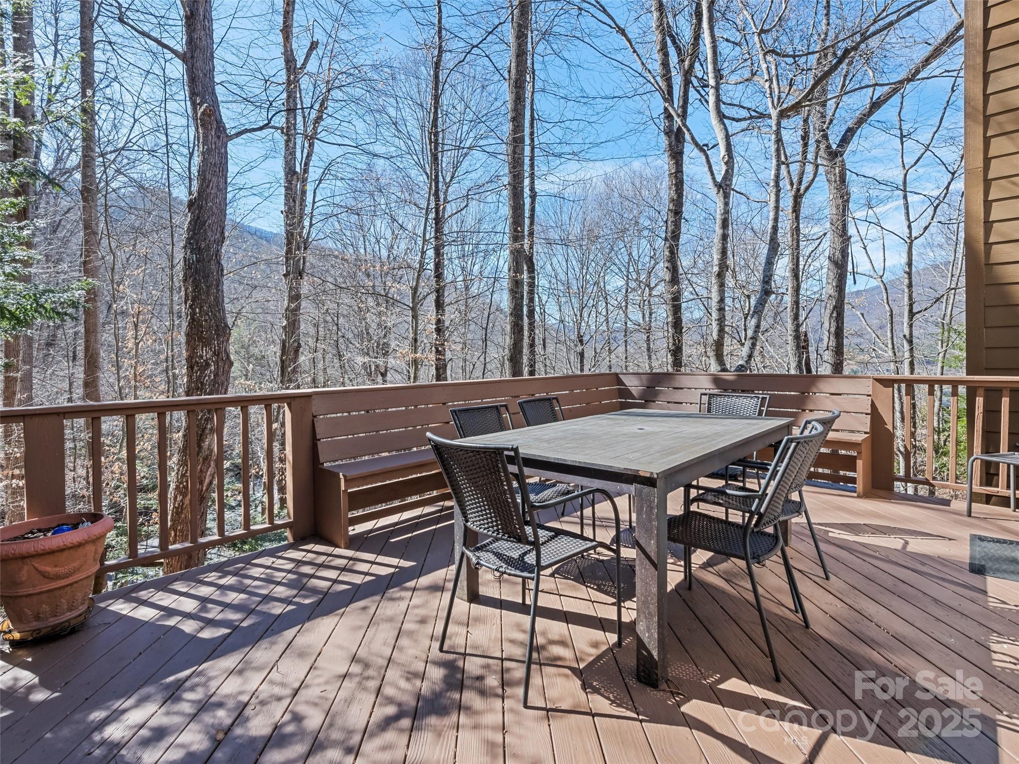 20 Bright Leaf Cove