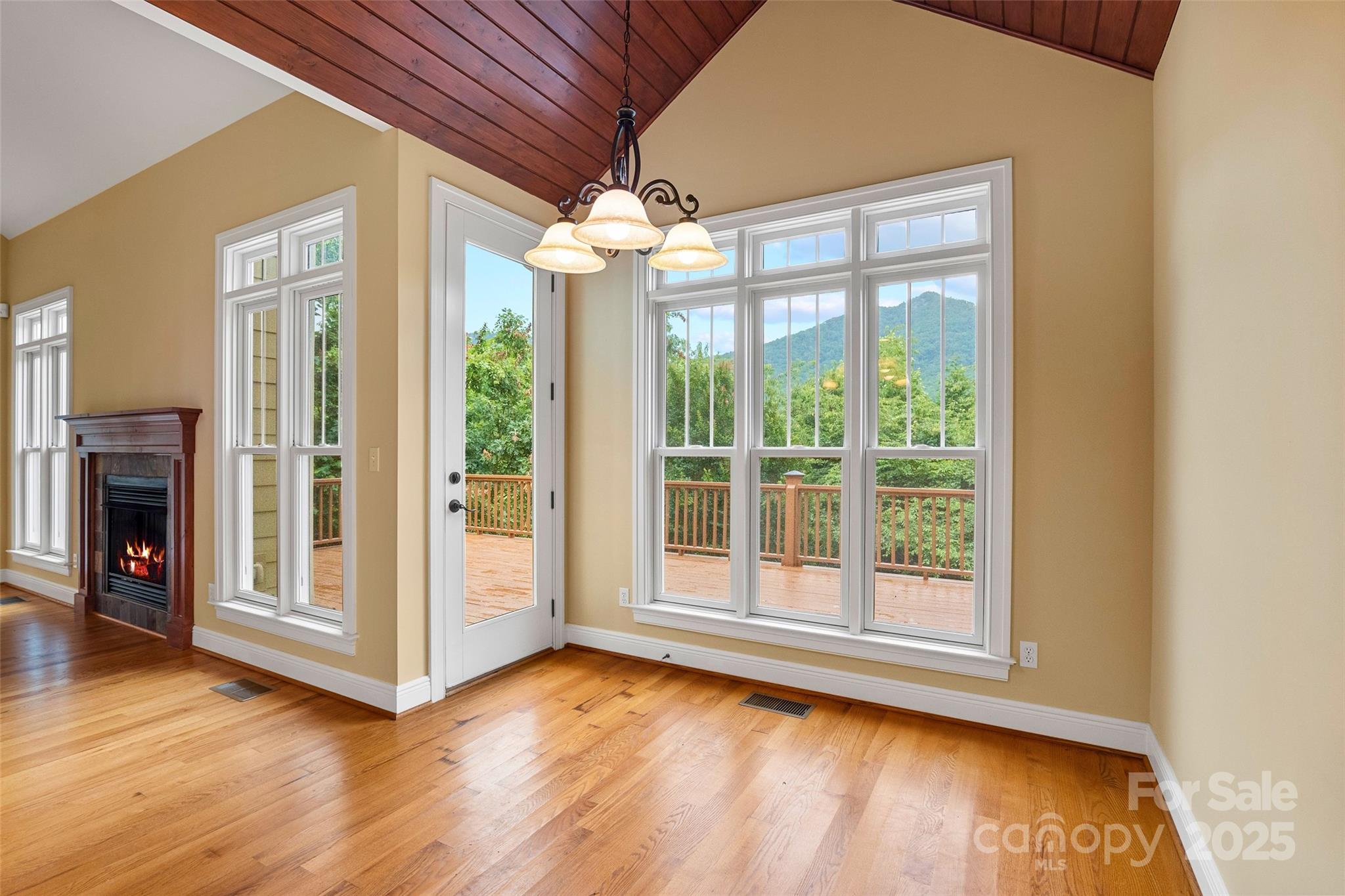 103 Village Pointe Lane