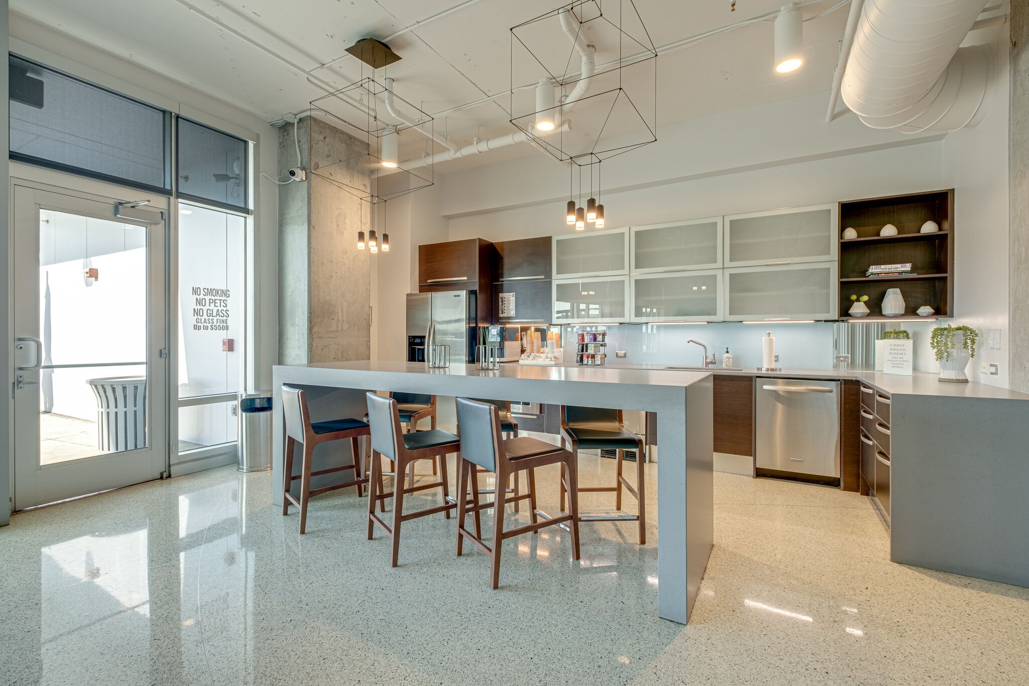 700 12th Ave, S Unit: 707