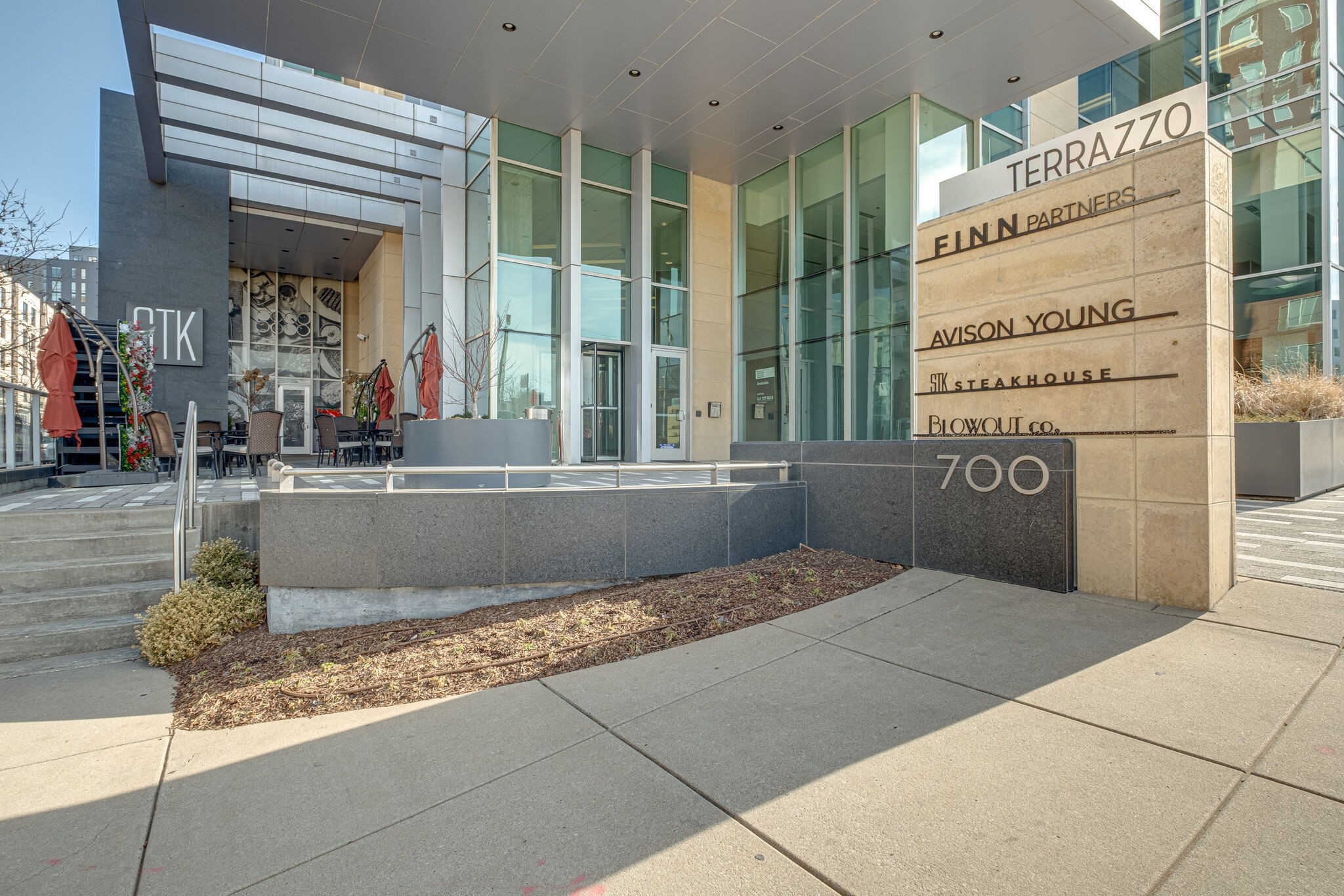 700 12th Ave, S Unit: 707