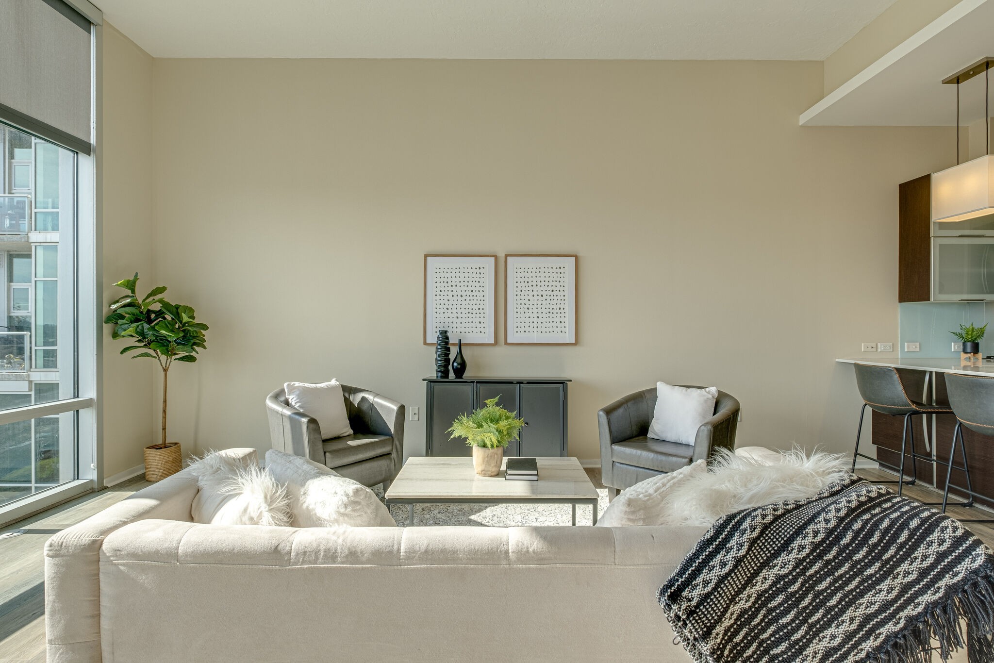 700 12th Ave, S Unit: 707