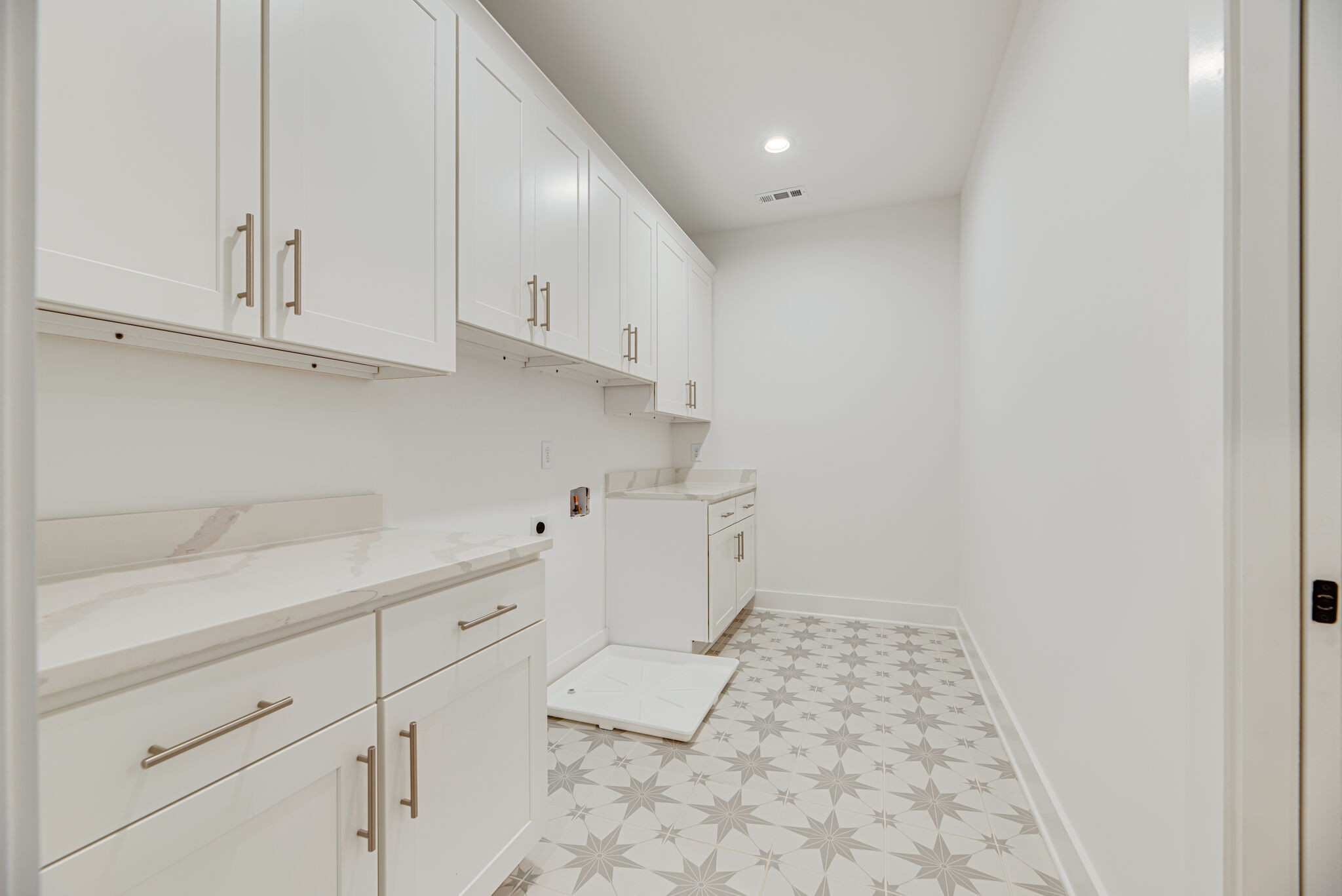 114 Shadow Springs Dr Unit: 114