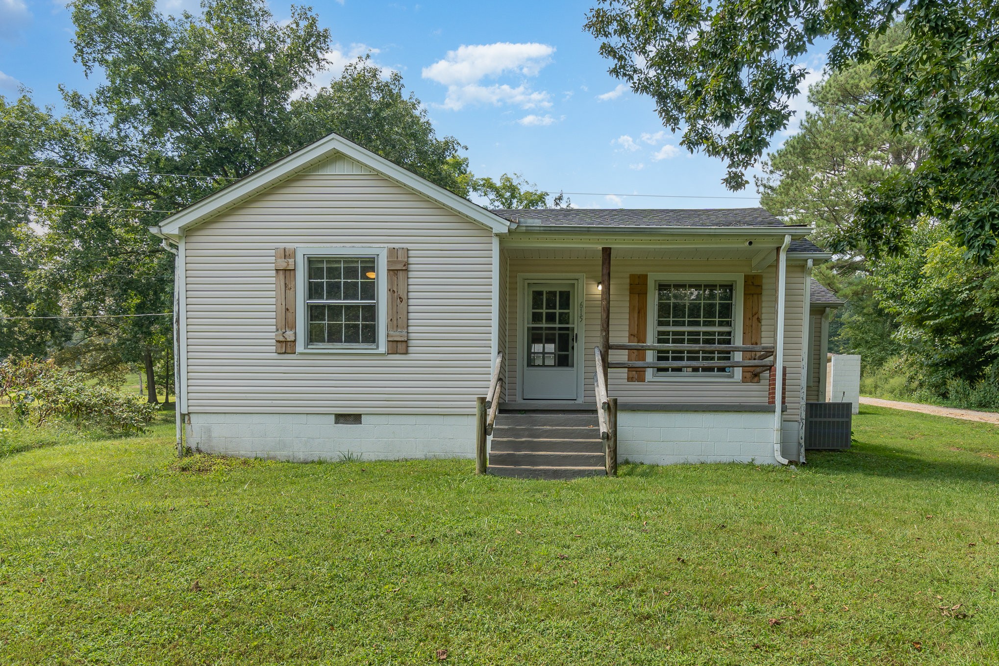 615 Sedric Kimbro Rd