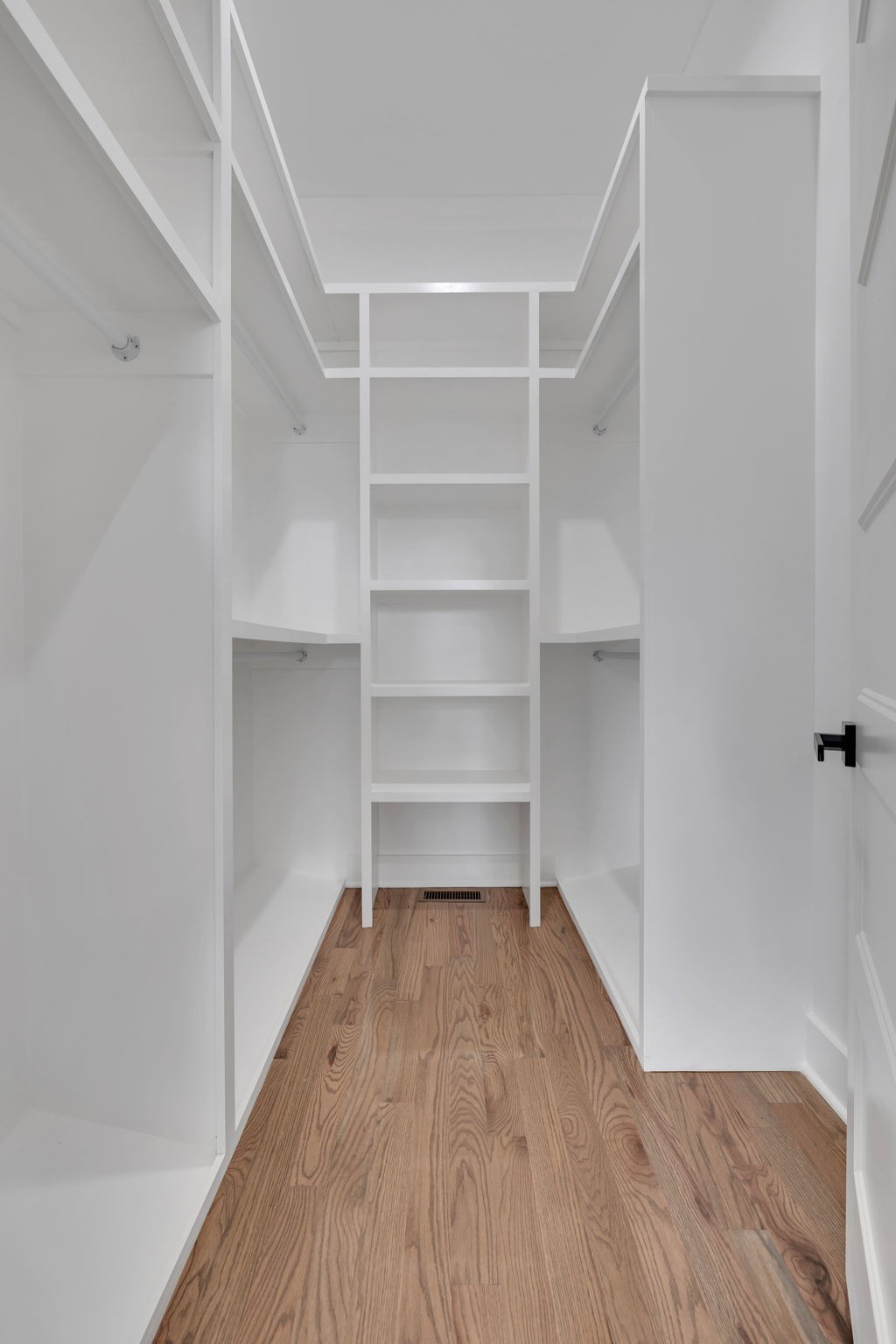 914 Elvira Ave Unit: A