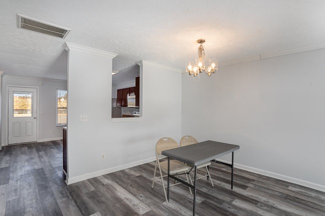 5961 Monroe Xing, NE