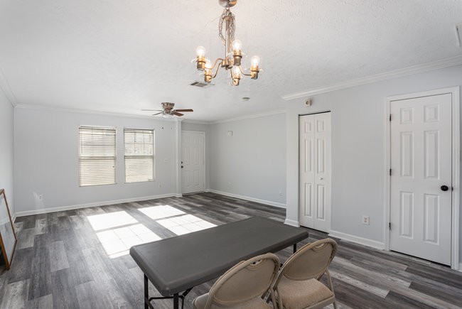 5961 Monroe Xing, NE