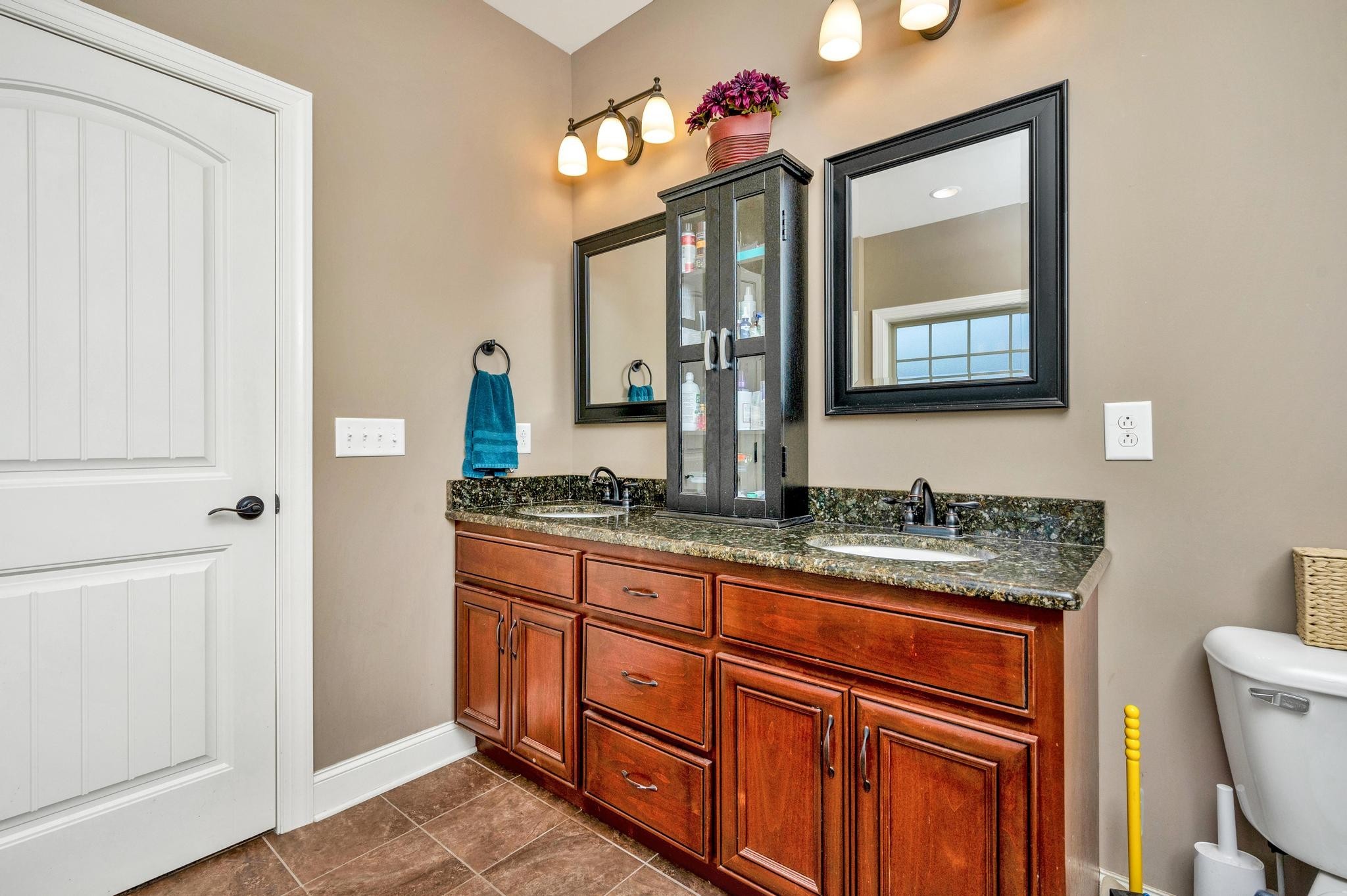 1006 Bridgegarden Rd