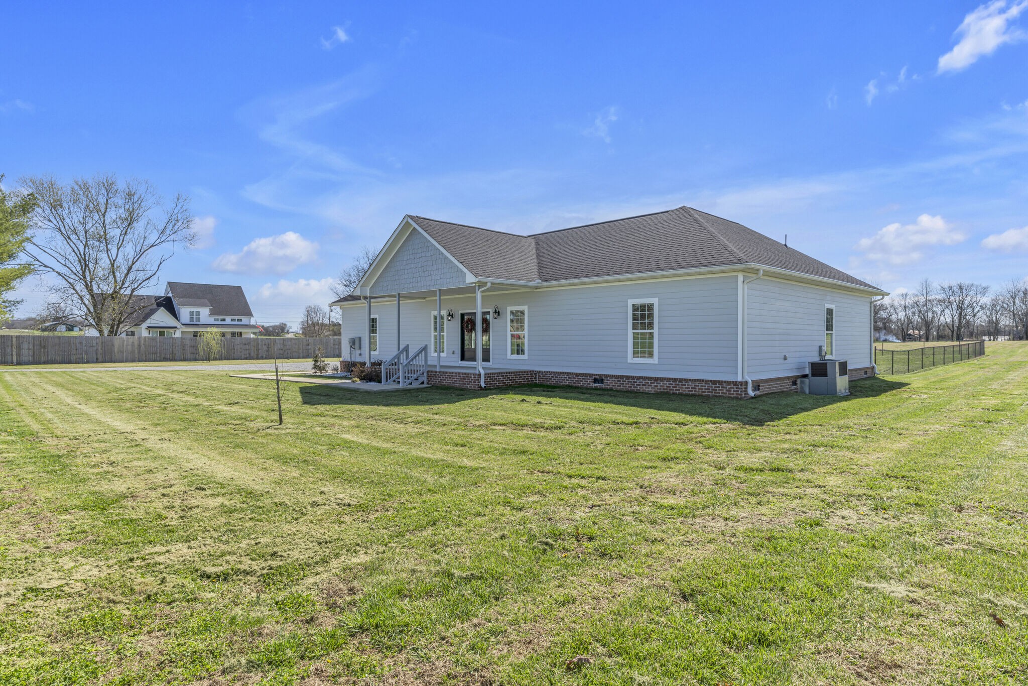 5240 Cross Plains Rd