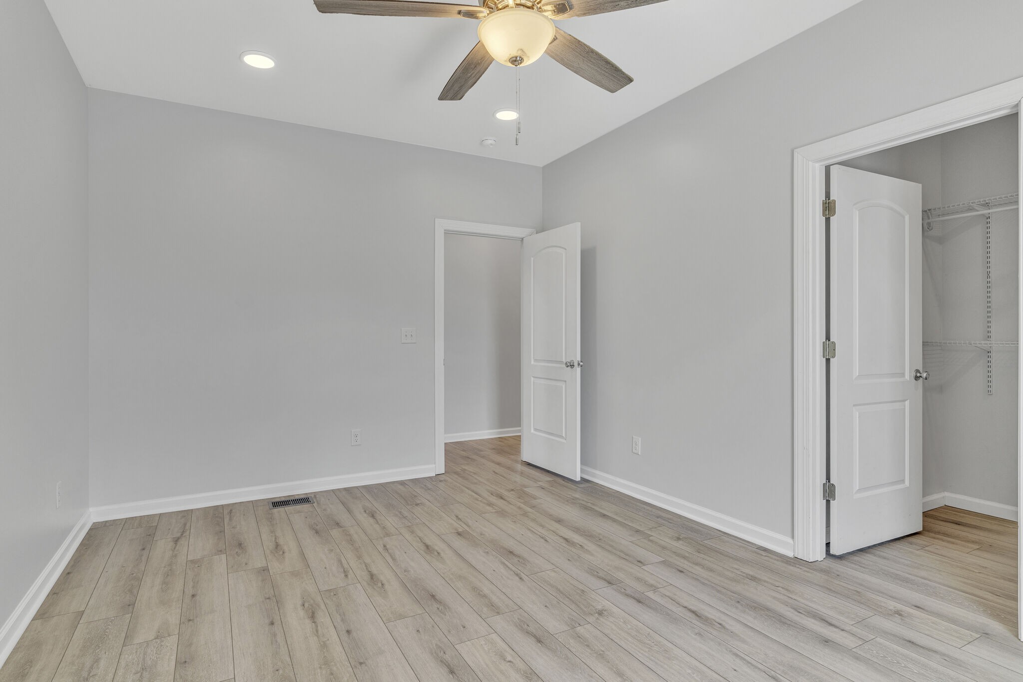 5240 Cross Plains Rd