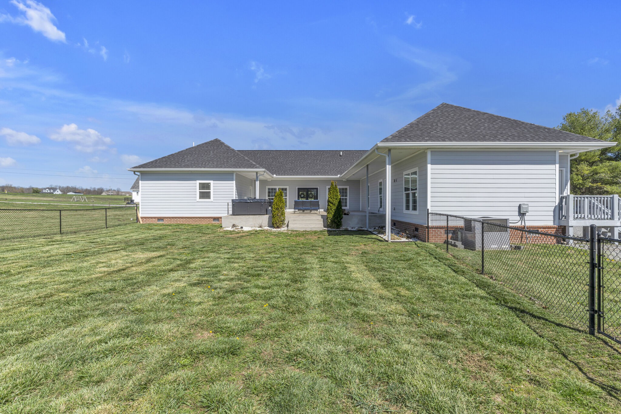 5240 Cross Plains Rd