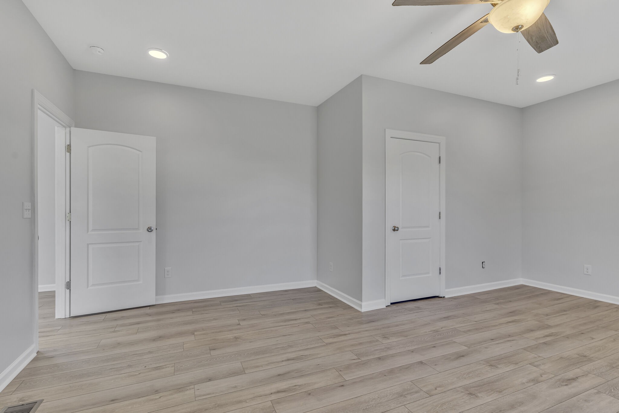 5240 Cross Plains Rd