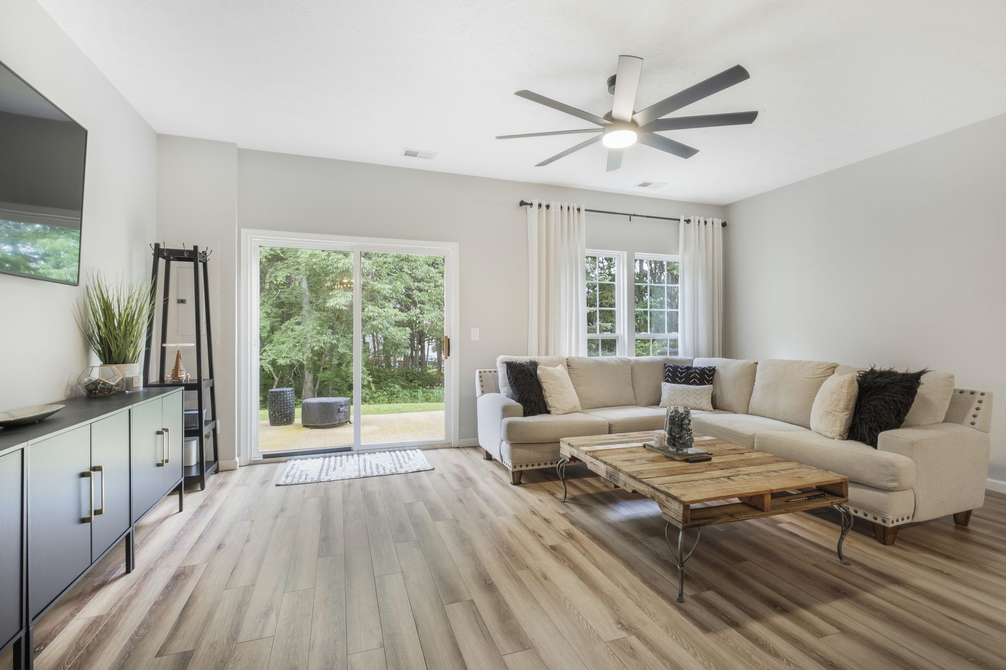 3401 Anderson Rd Unit: 111