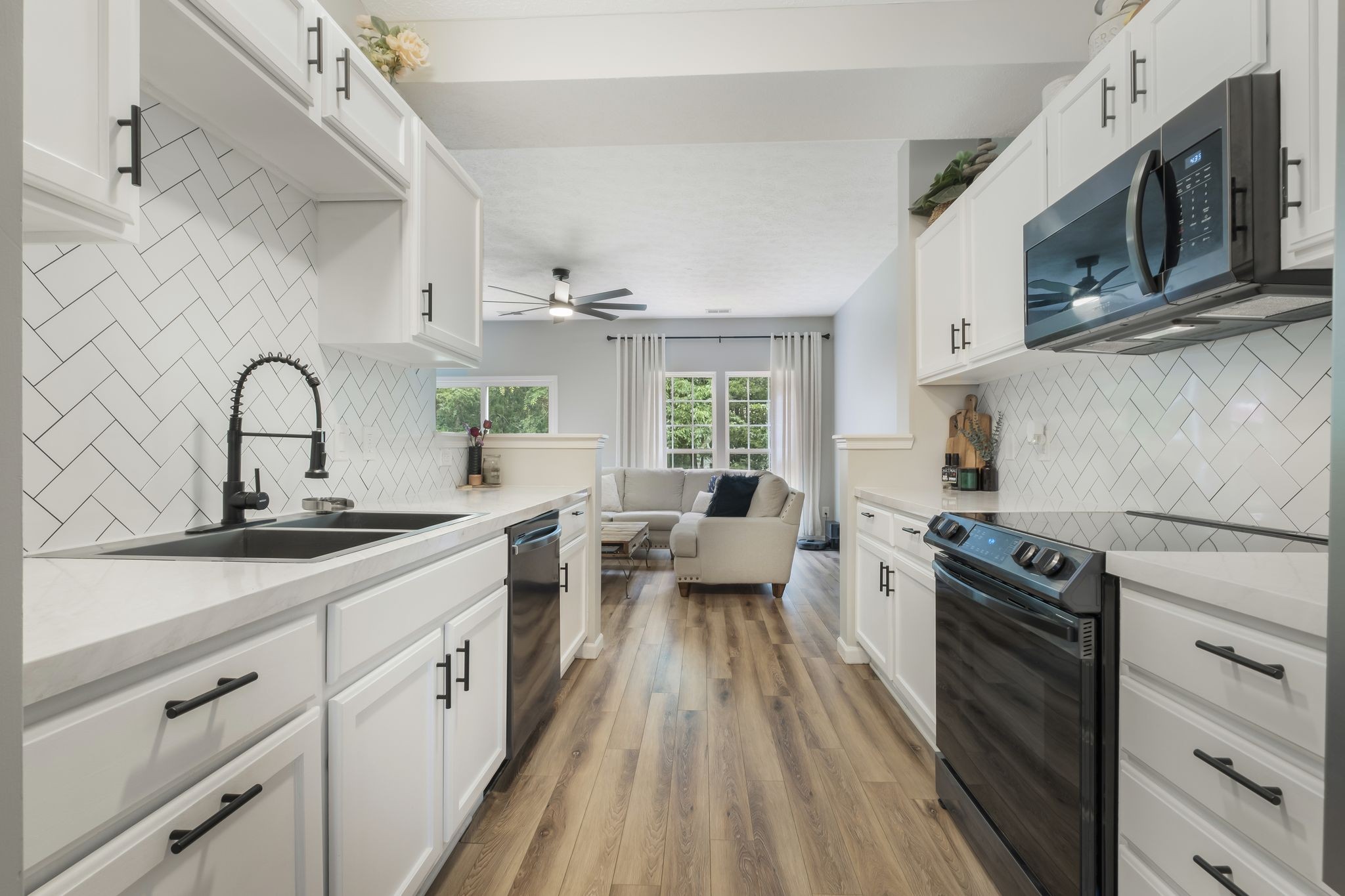 3401 Anderson Rd Unit: 111