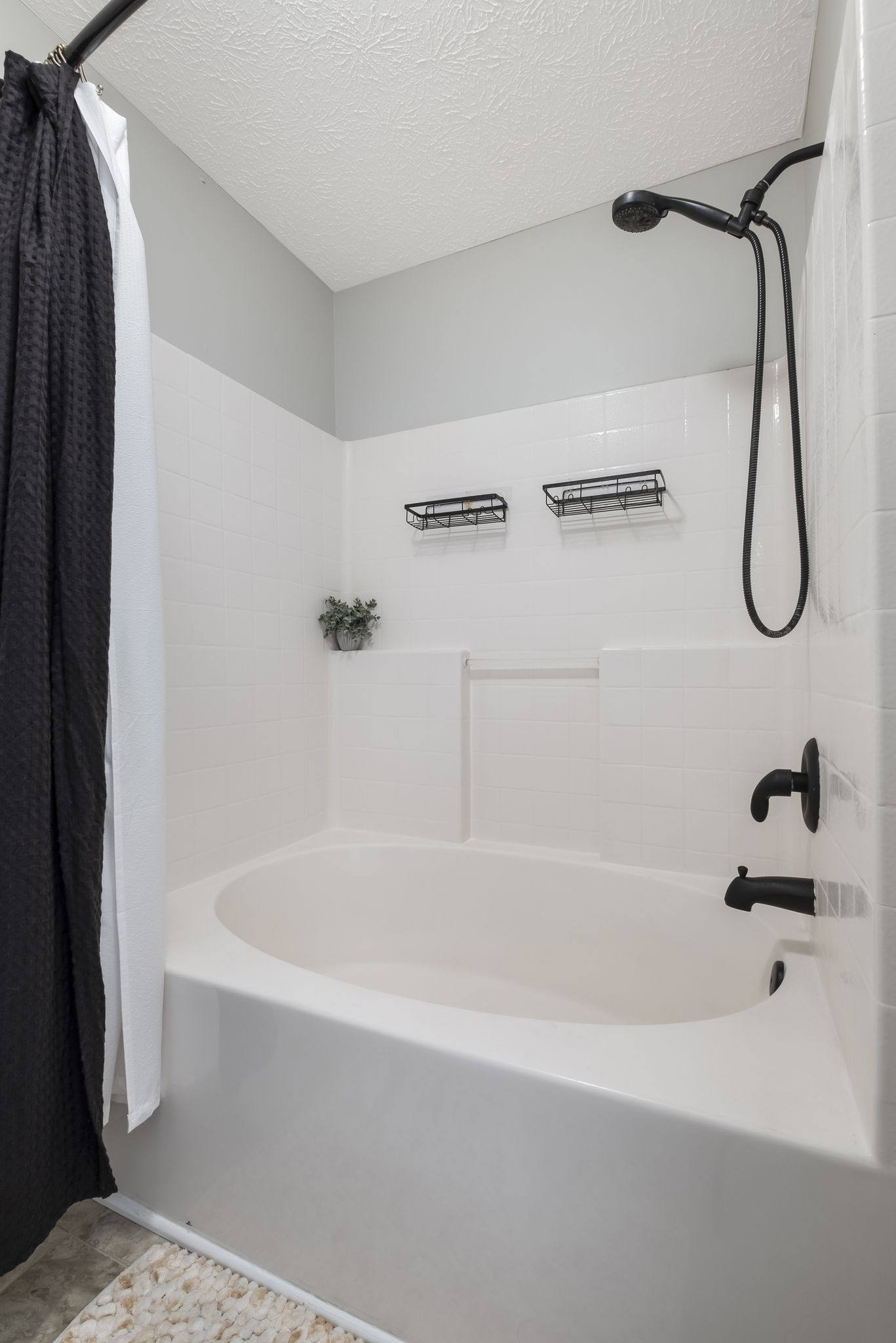 3401 Anderson Rd Unit: 111