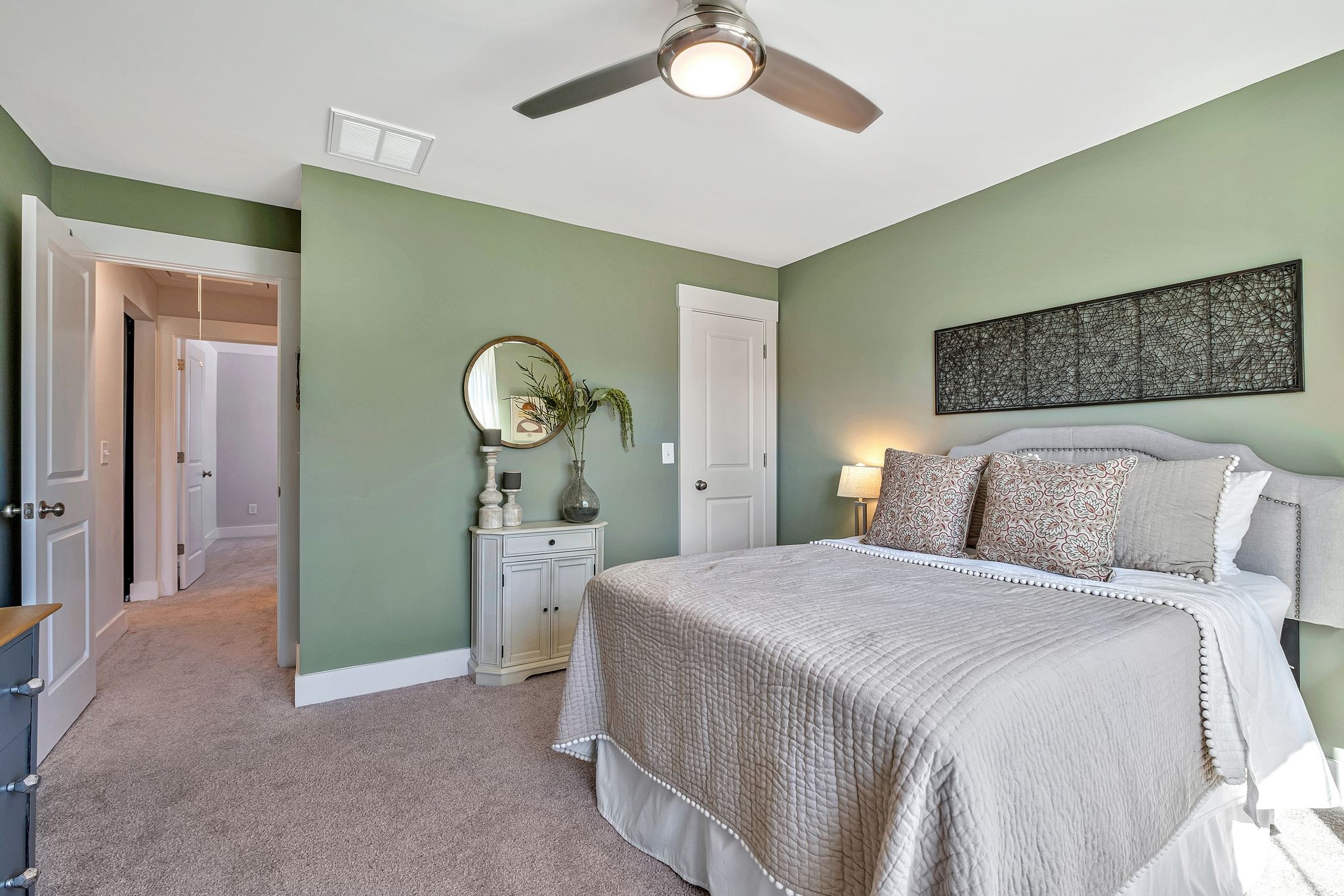 1098 River Oaks Blvd