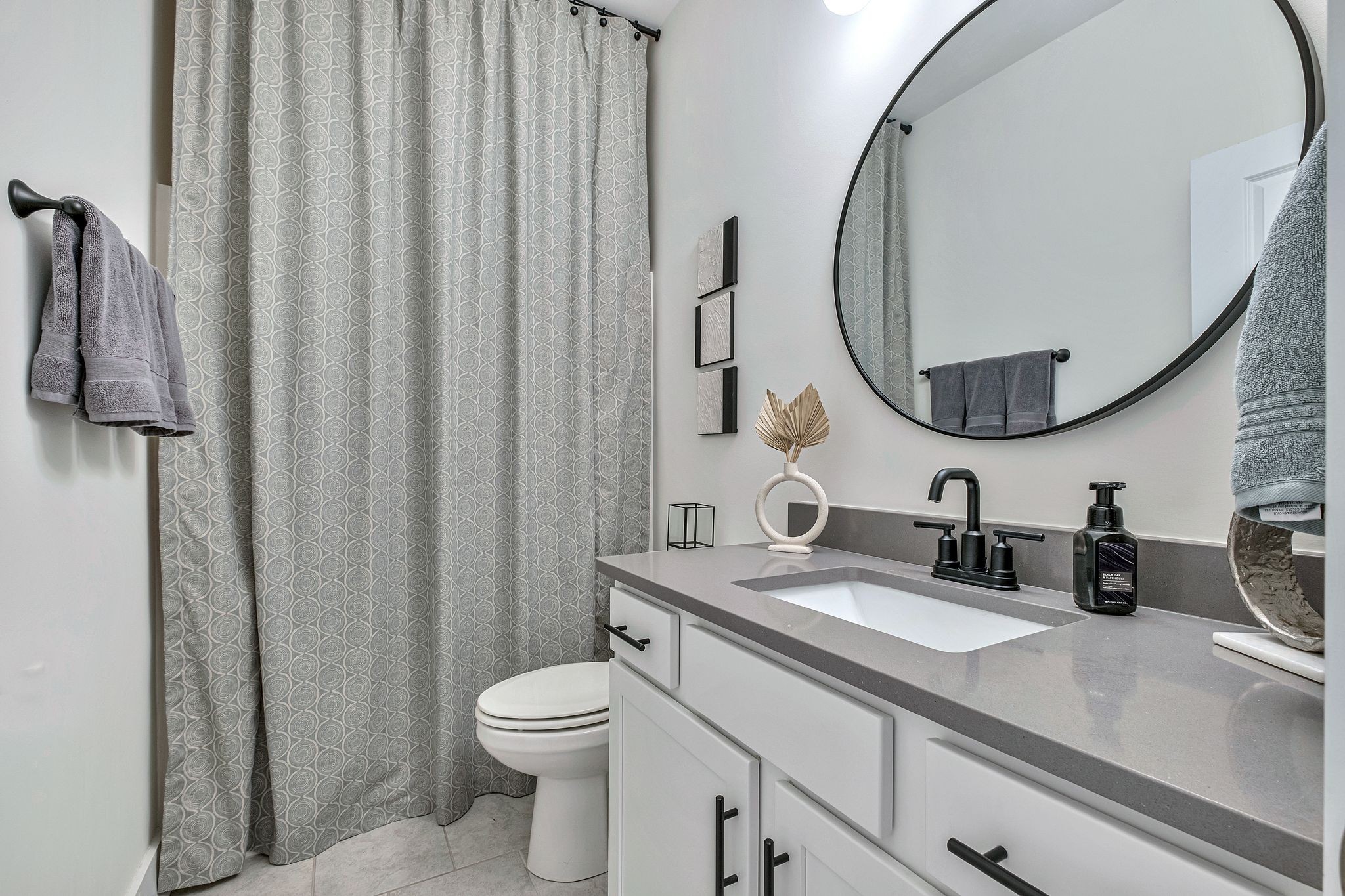 1098 River Oaks Blvd