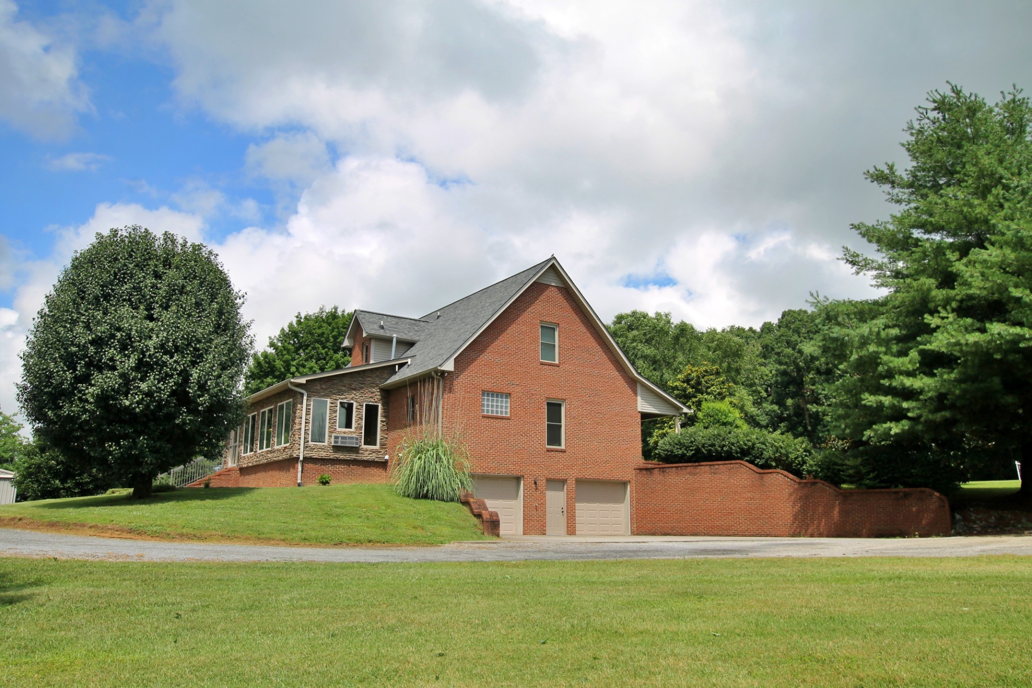 4181 Sandy Springs Rd