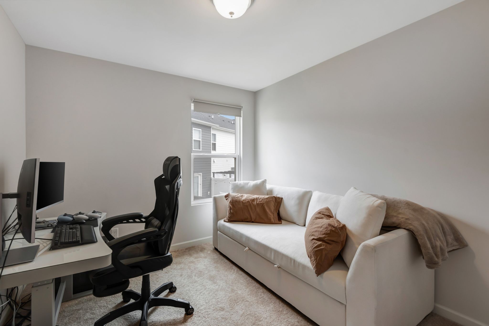 303 Victoria Dr
