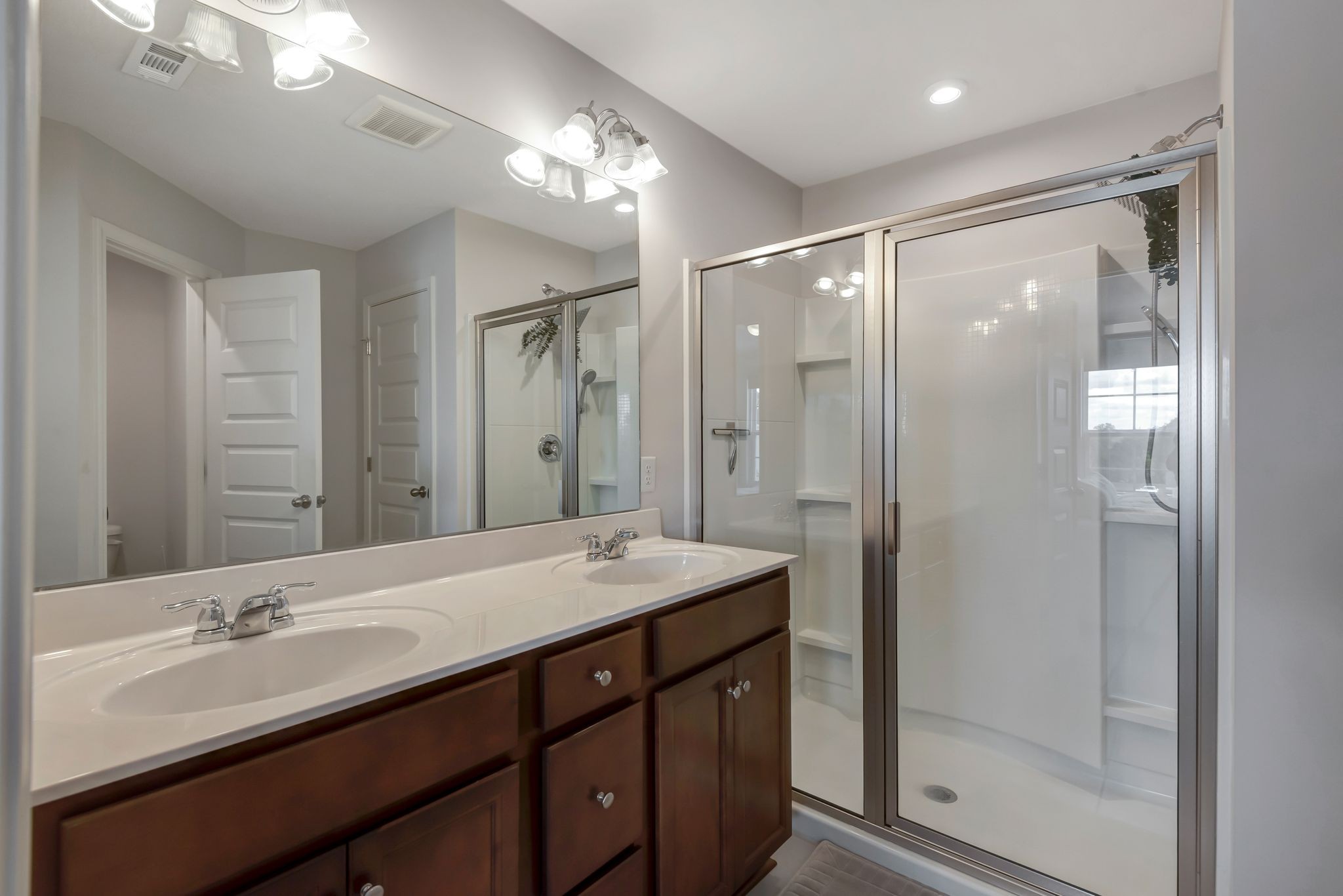 303 Victoria Dr