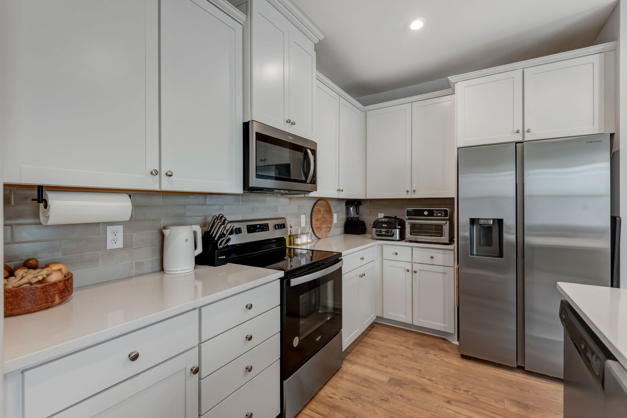 303 Victoria Dr