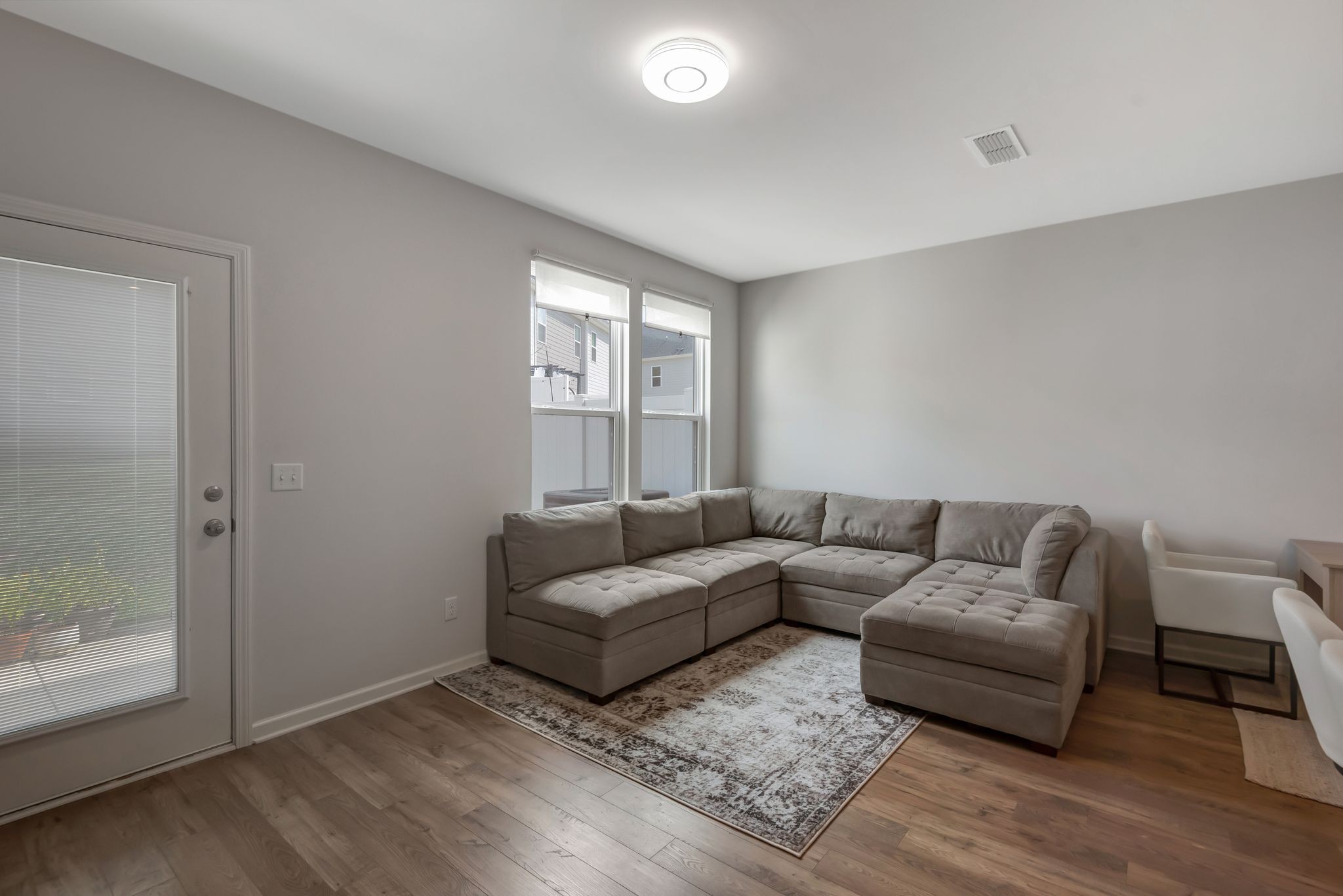 303 Victoria Dr