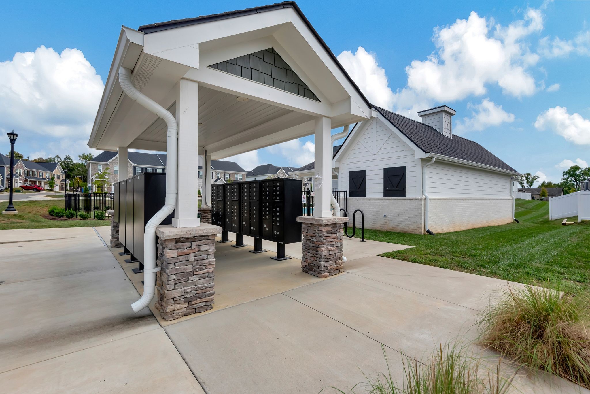 303 Victoria Dr