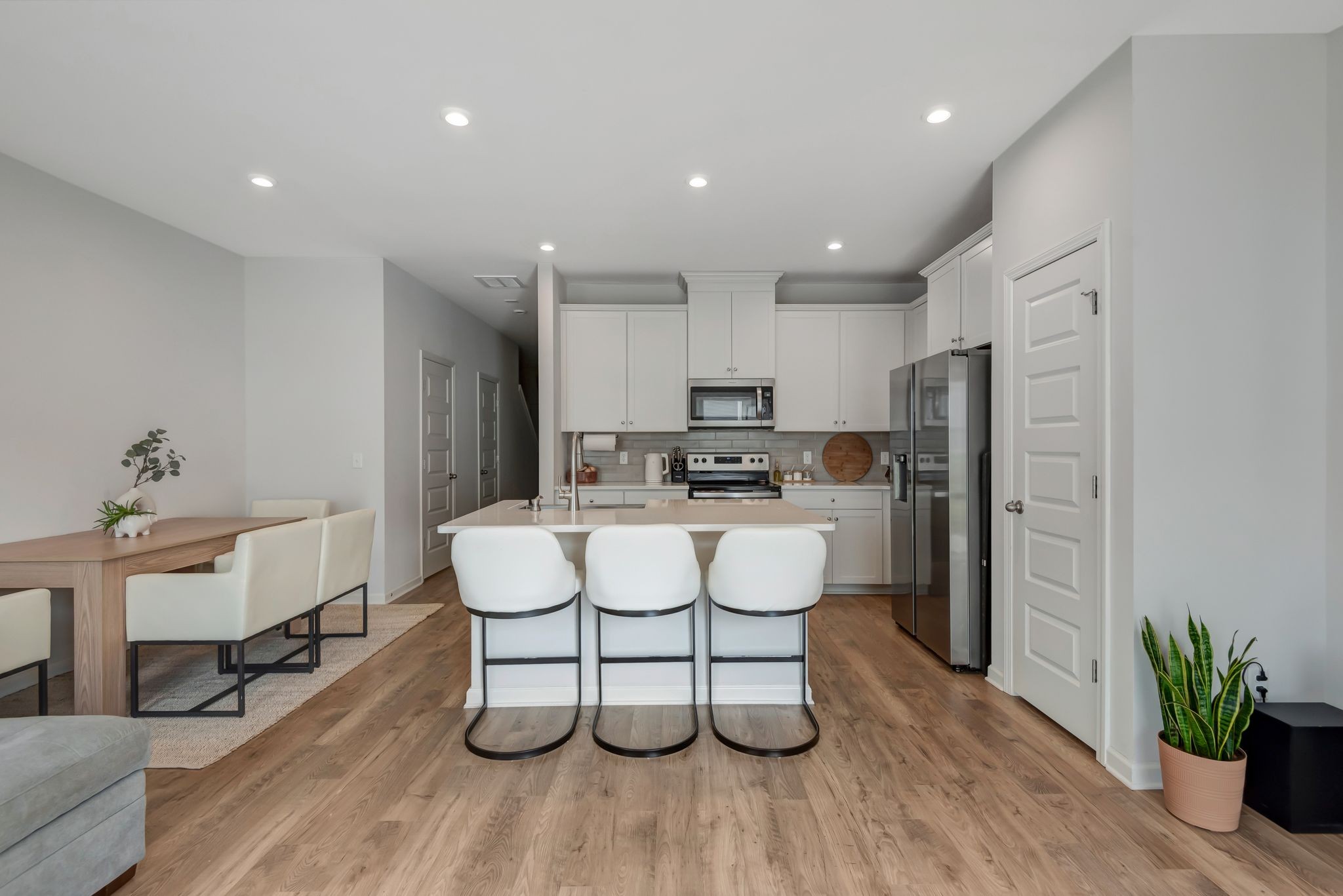 303 Victoria Dr