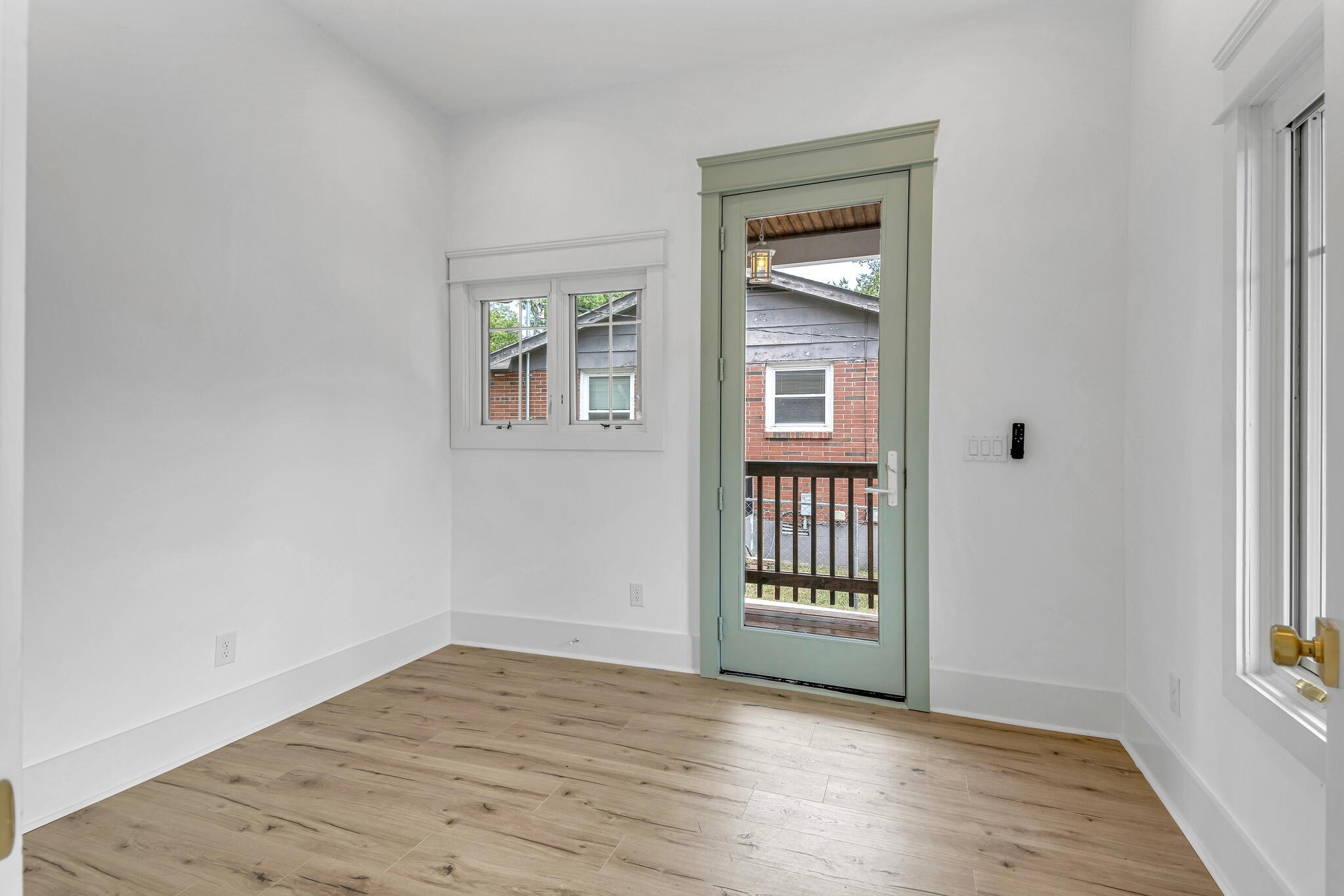 1707 Jeans Ct
