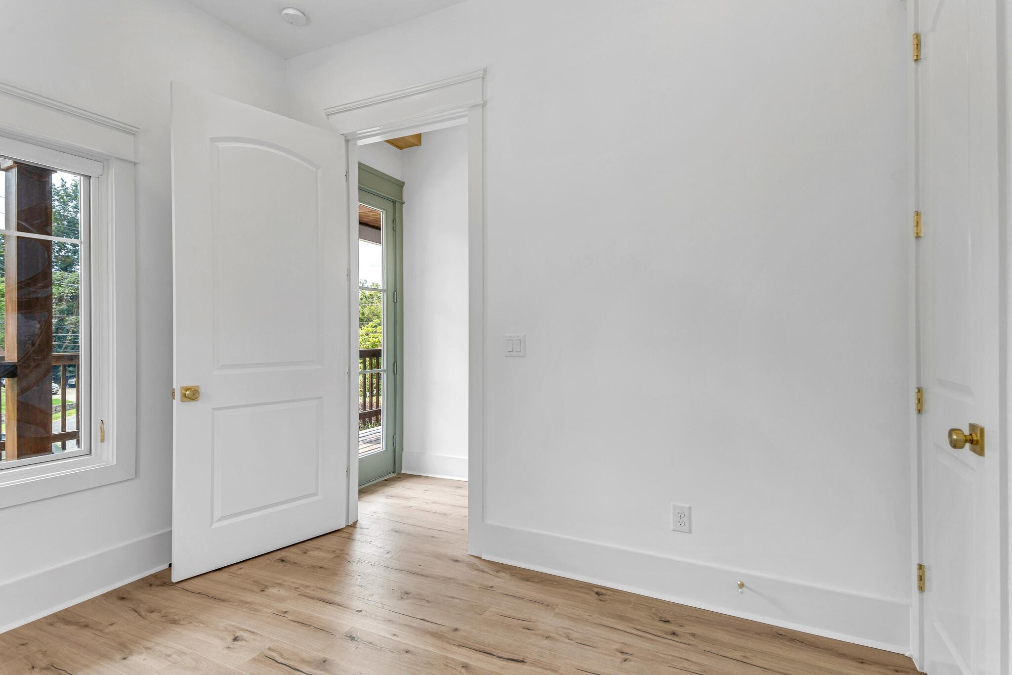 1707 Jeans Ct