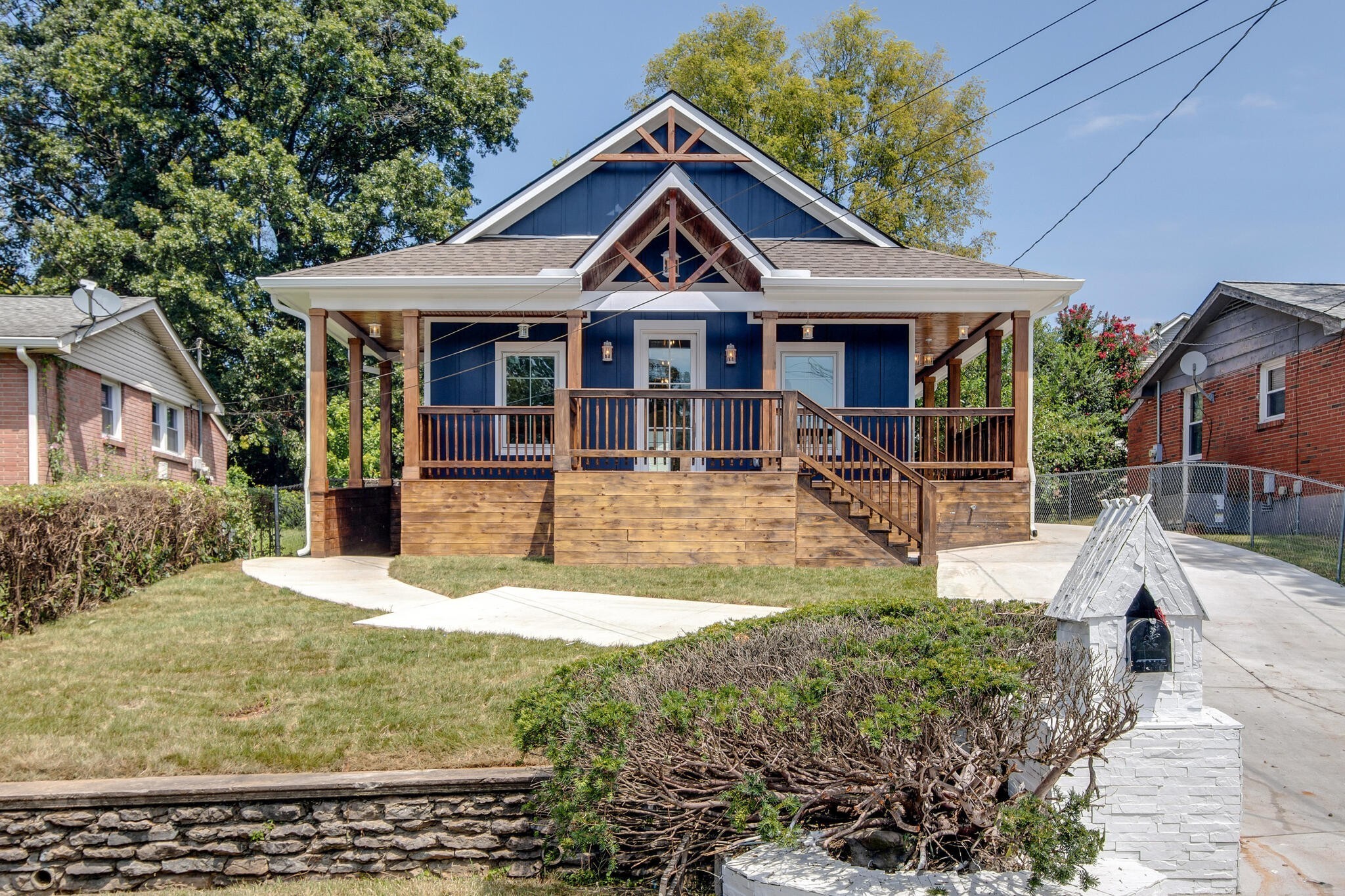 1707 Jeans Ct
