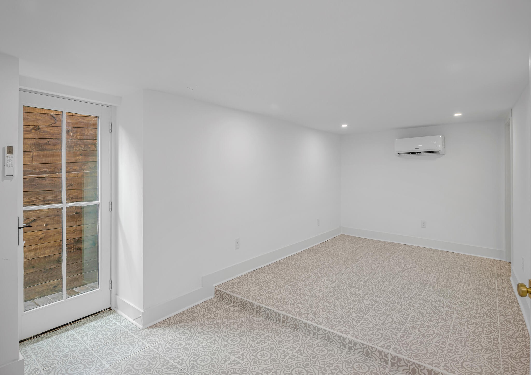 1707 Jeans Ct