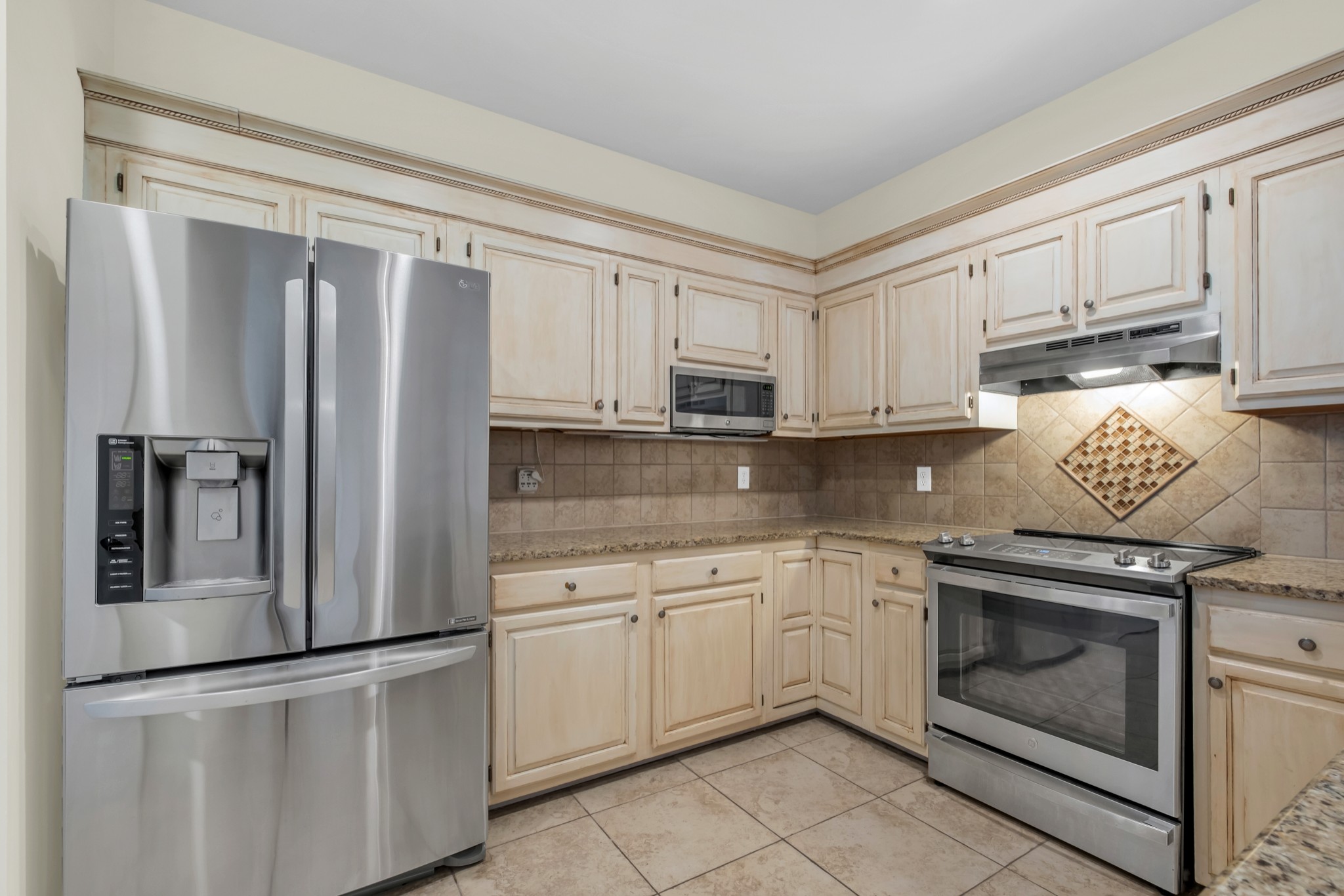 231 Green Harbor Rd Unit: 15F