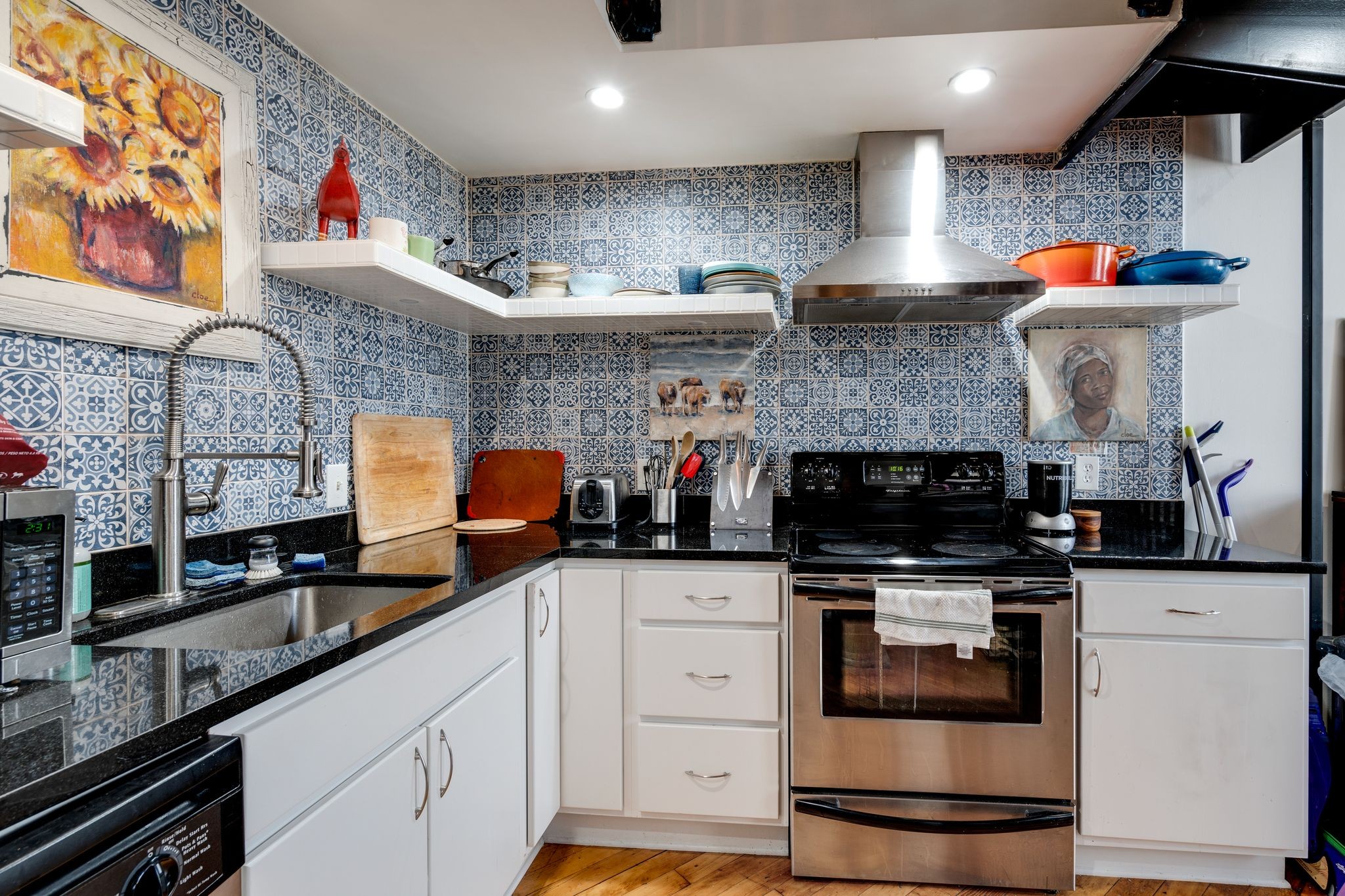 1400 Rosa L Parks Blvd Unit: 103