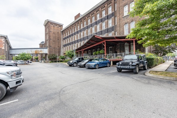 1400 Rosa L Parks Blvd Unit: 103