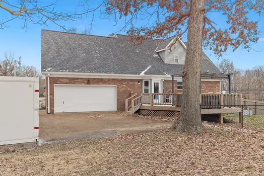 110 Shady Ln