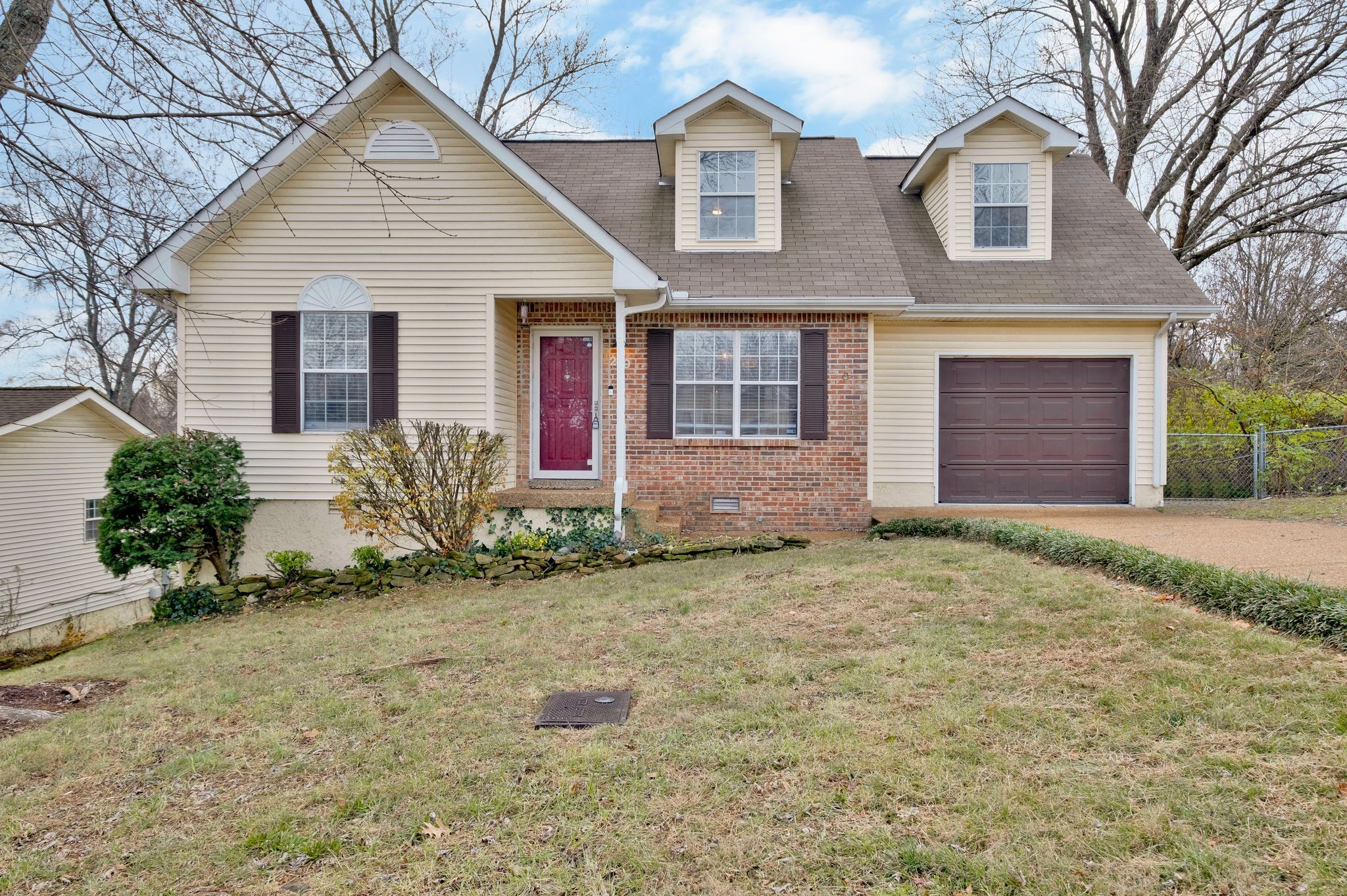 219 Ash Grove Dr