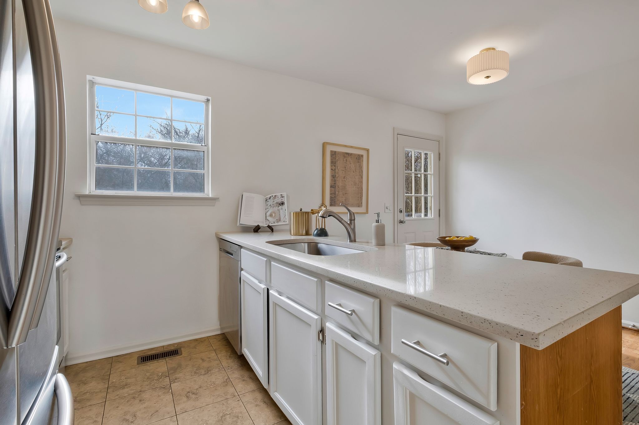 219 Ash Grove Dr