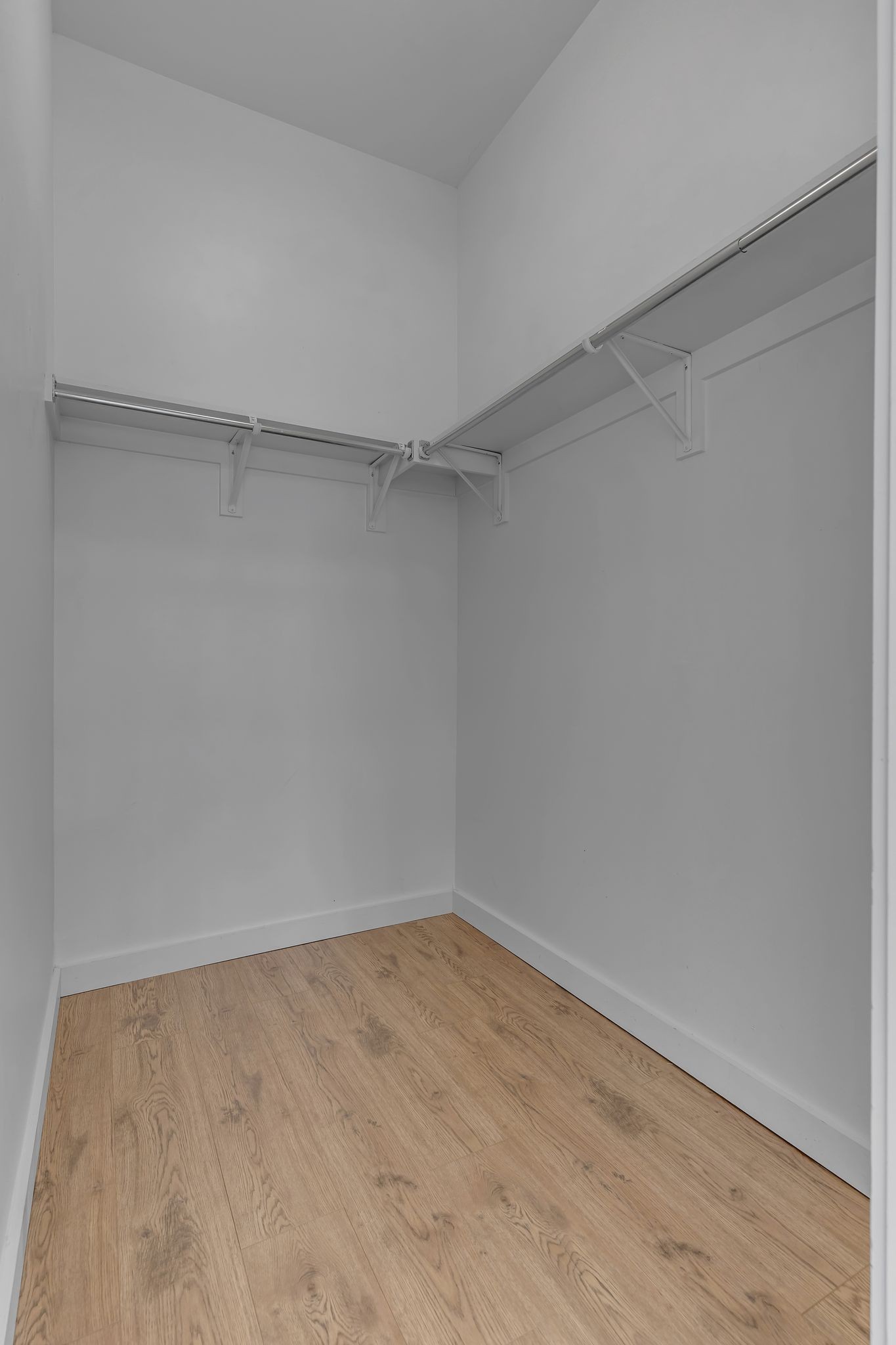 1002 Division St Unit: 402