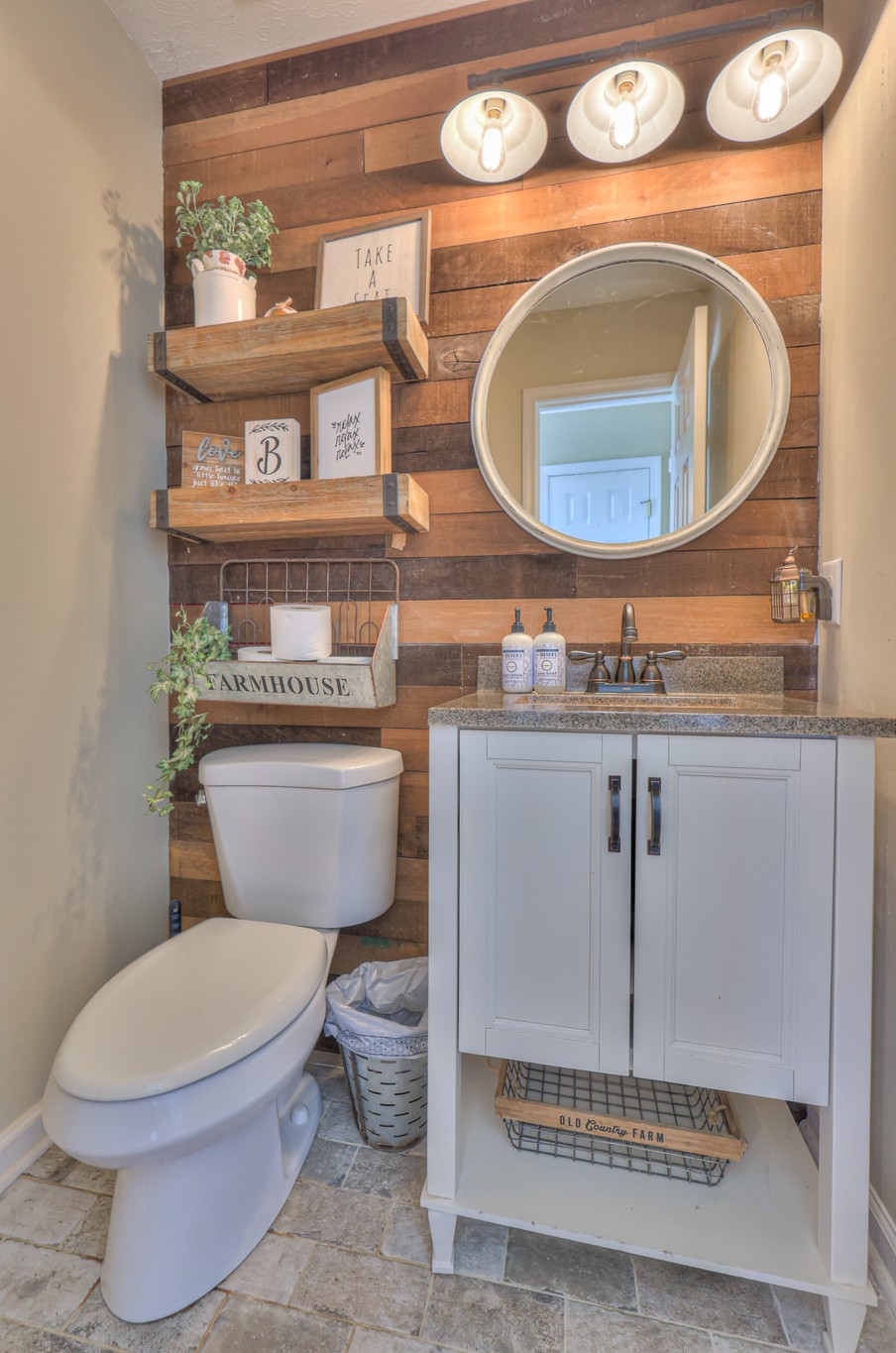 1753 Stone Hollow Ct